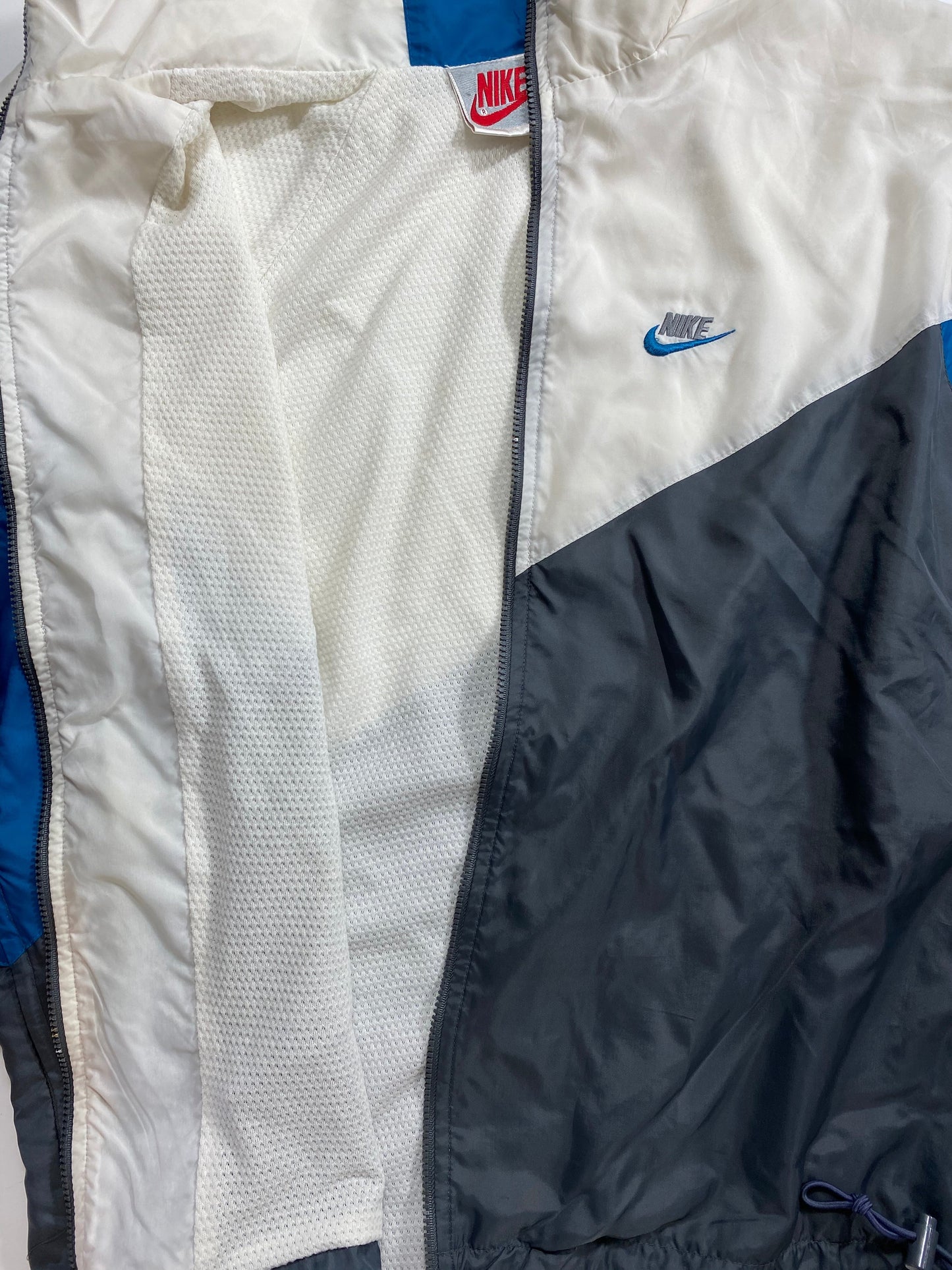 .90’s NIKE Silver Tag Size L Vintage Zip-up Nylon Jacket / A8535