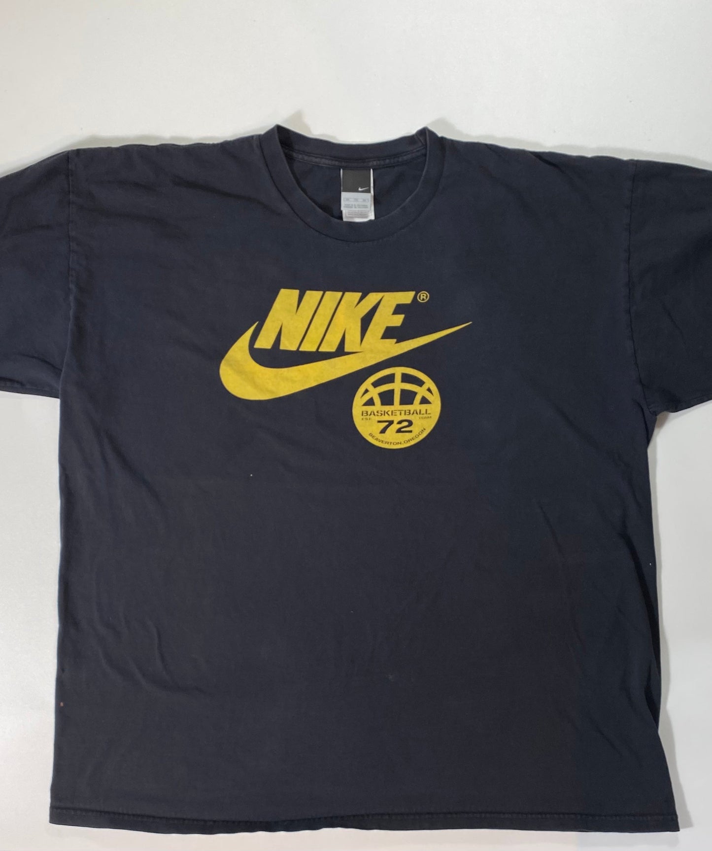 00' NIKE BASKETBALL Size XXL Vintage T-Shirt / A8377