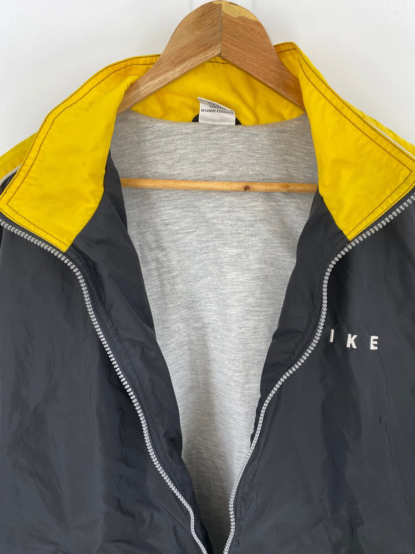 90’s NIKE Size XL Vintage Nylon Jacket / E71