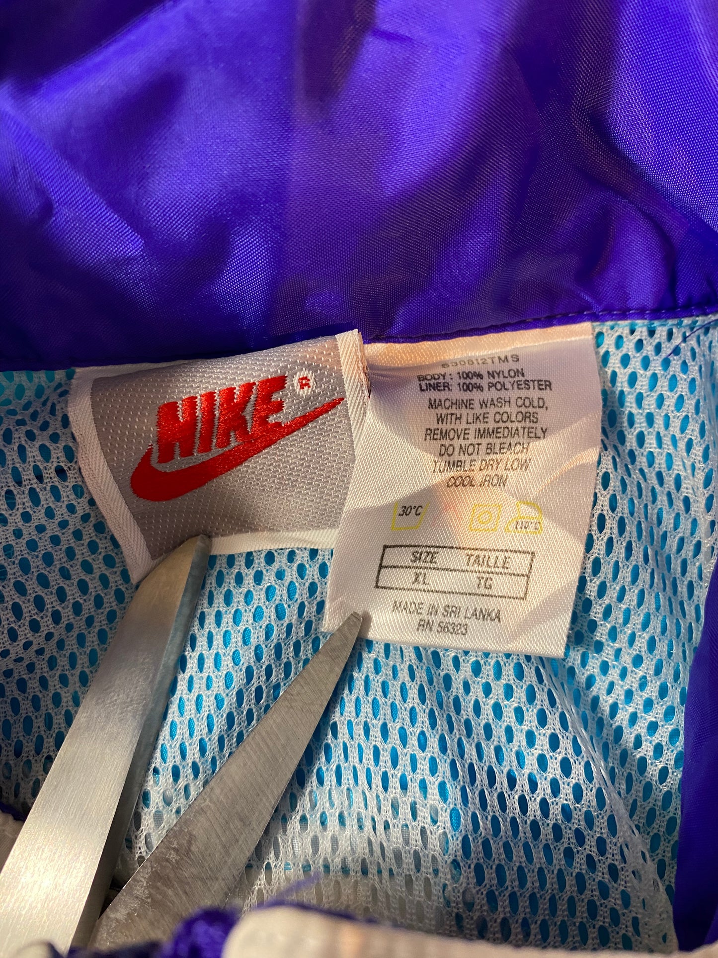 90's NIKE Silver tag Size XL Vintage Zip up Nylon-Jacket/ K568