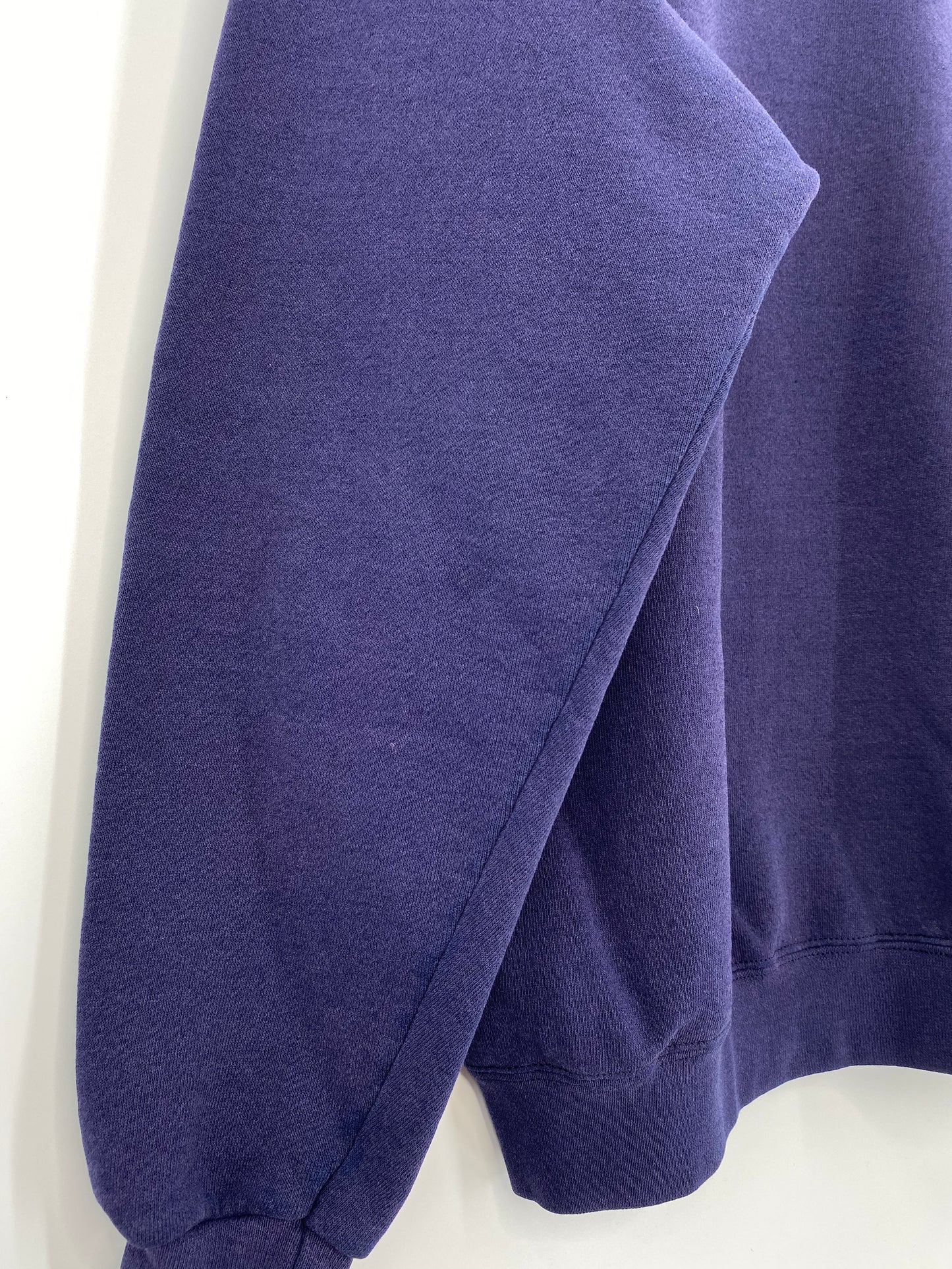 00’ DISNEY TIGGER Made in USA Size L Vintage Sweat-shirt / 9417