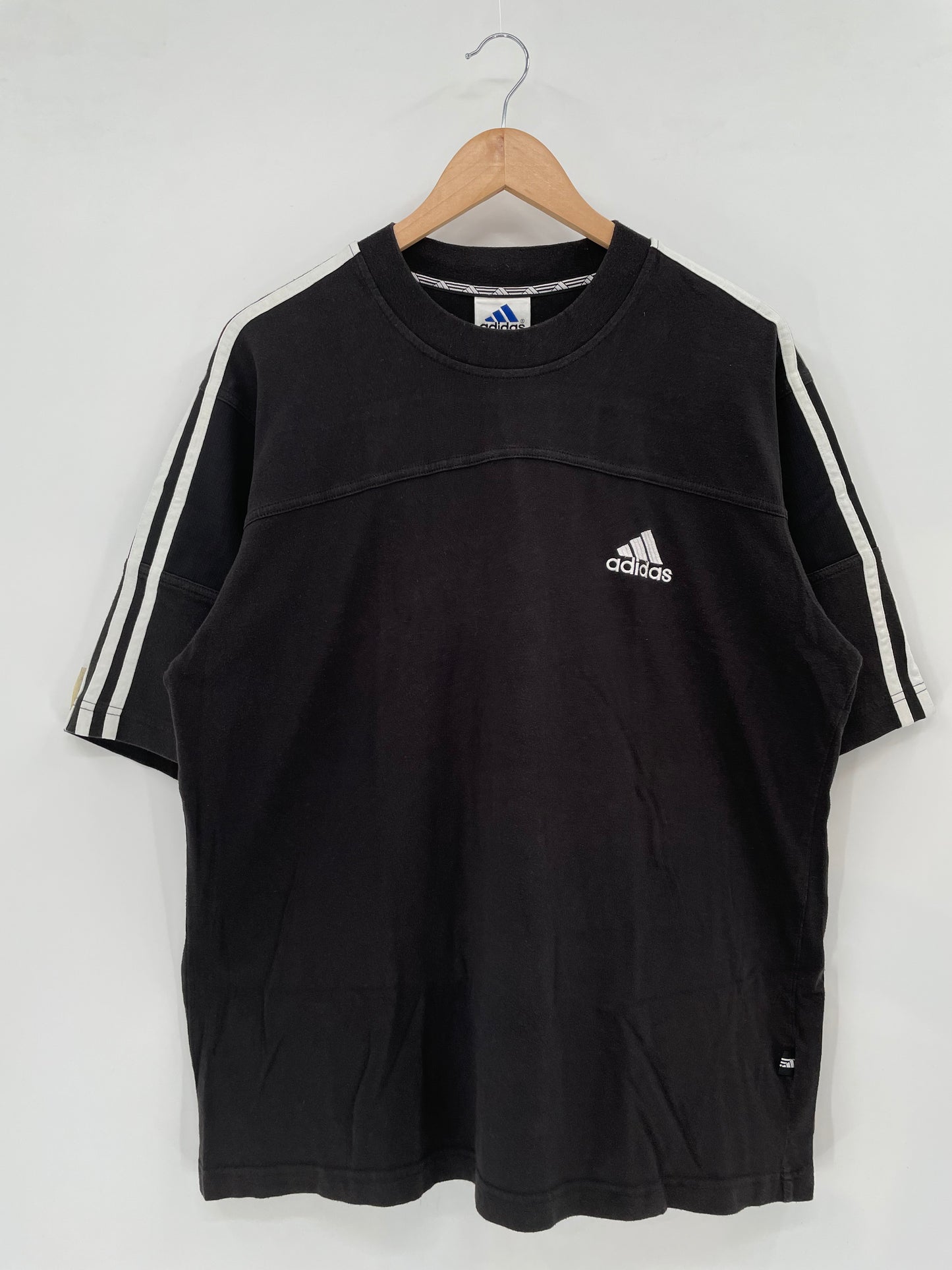 90’s ADIDAS Size L Vintage T-Shirt / K1891