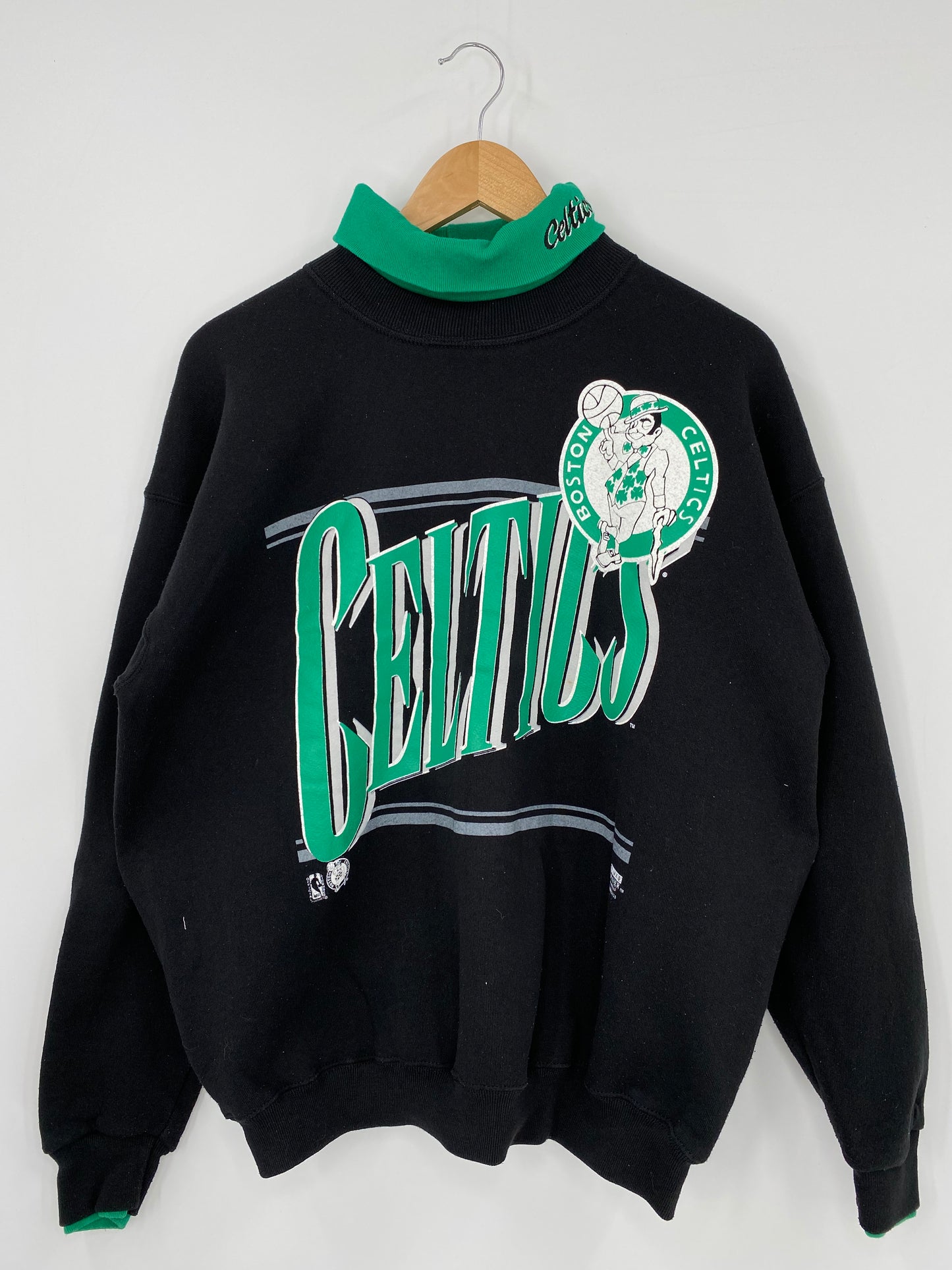 90’s BOSTON CELTICS Made in USA Size L NBA High-Neck Sweat shirt / K3135