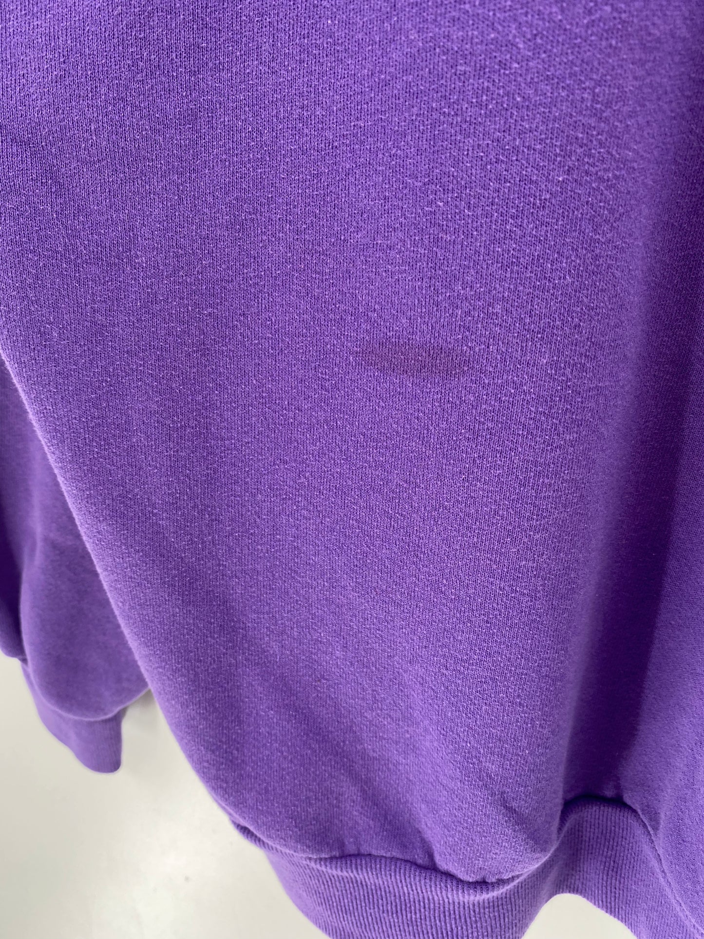 00’ DISNEY WINNIE THE POOH Made in USA Size XL Vintage Sweat-shirt / K2352