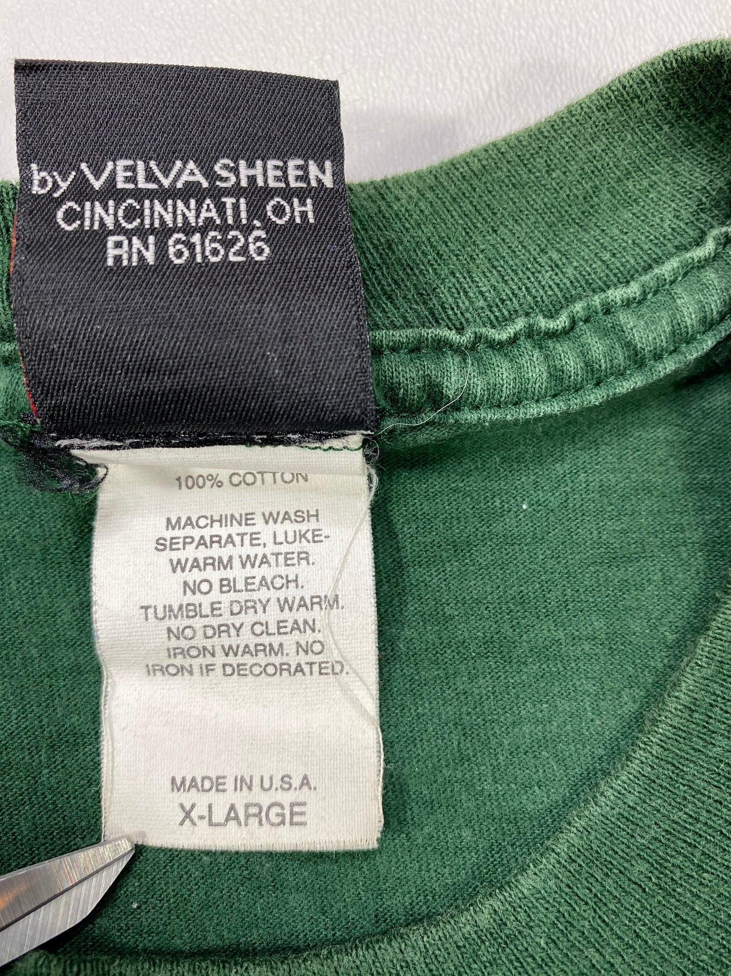 90's DISNEY MICKEY Made in USA Size XL Vintage T-shirt / 6113