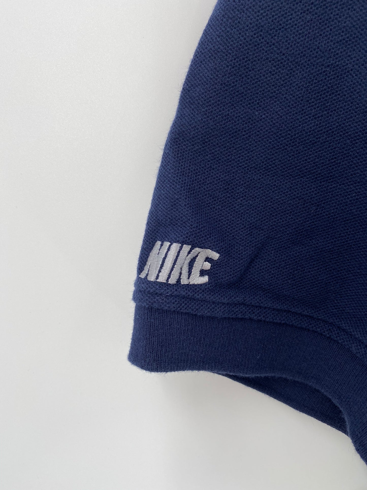 .00’ NIKE MINI SWOOSH Size XL Vintage Polo-Shirt / K9359