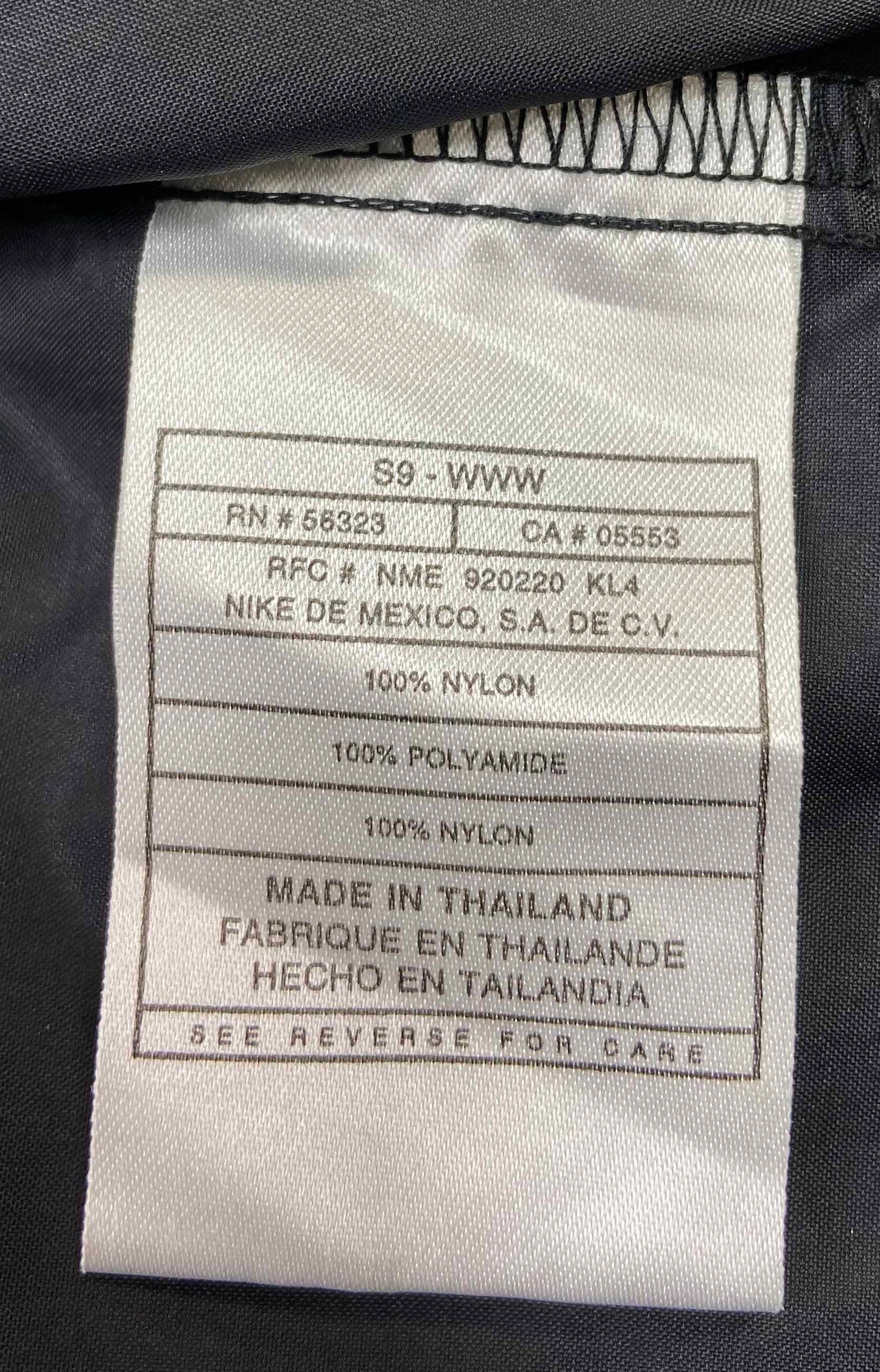 00' Vintage Nike Nylon Jacket / 2592