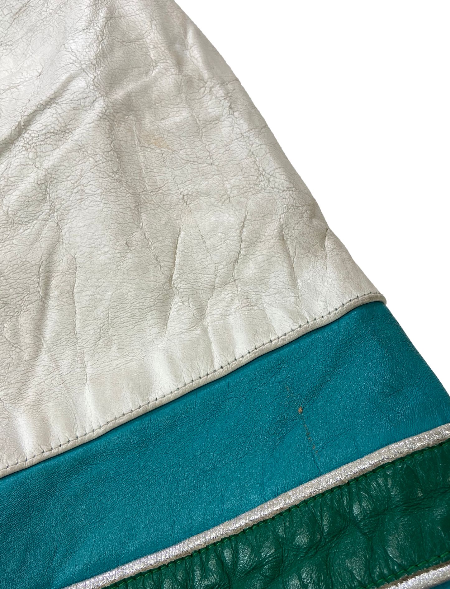 90's Vintage Chicago Bulls Leather / Denim Made in USA Jacket / 2694