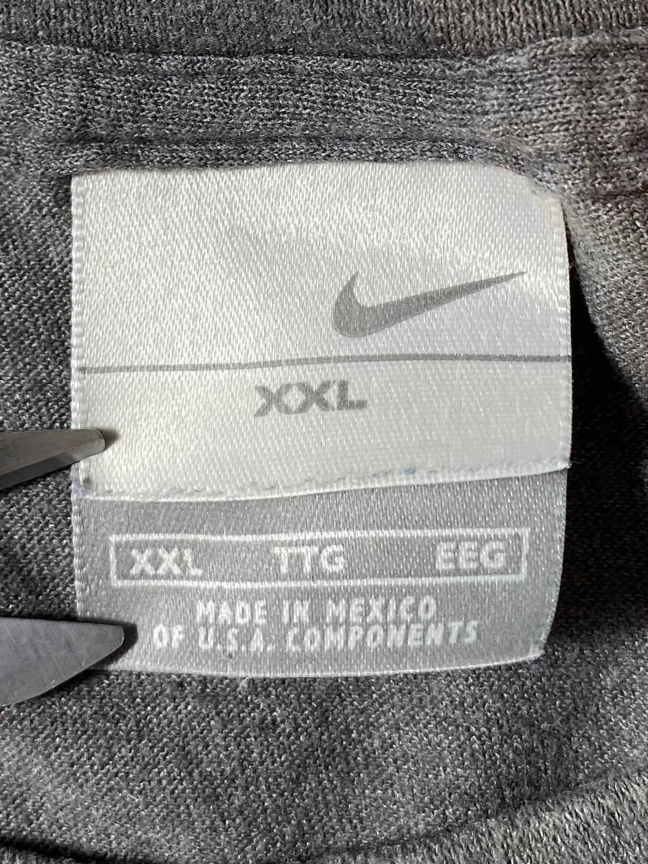 00’ NIKE Mini Swoosh Size XXL Vintage T-shirt / 8694