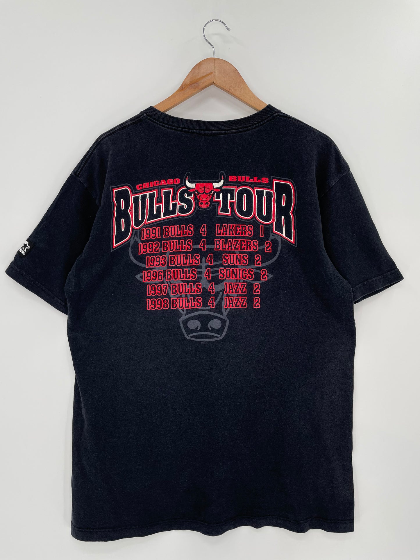 1998 CHICAGO BULLS Size L Vintage NBA T-shirt / 9826