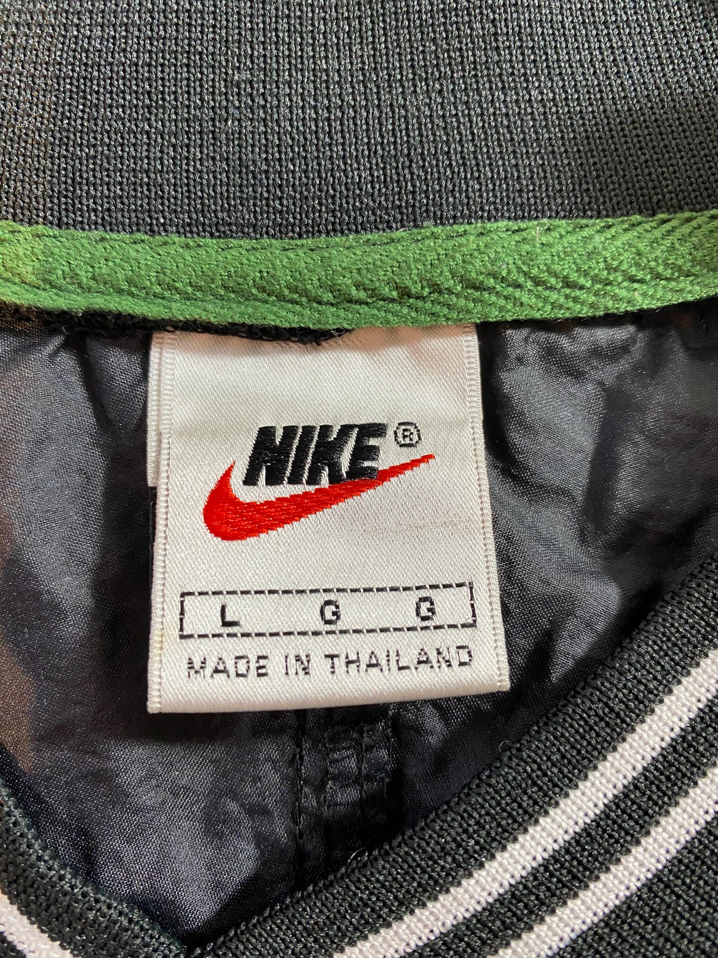 90’s NIKE Size L Vintage Nylon Jacket  / 8111