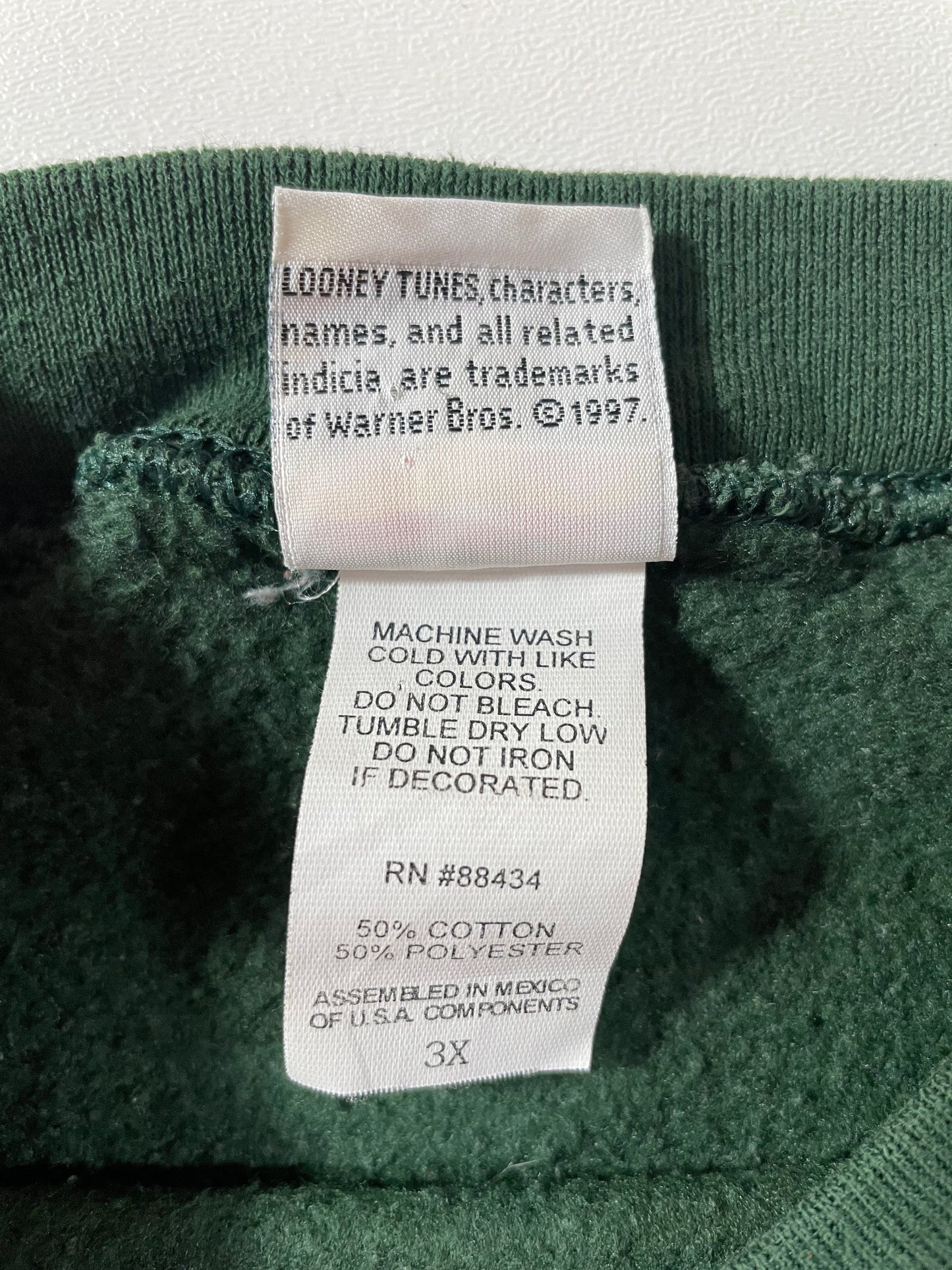 1997 LOONEY TUNES TWEETY Size XXXL Vintage Sweat-shirt / A469