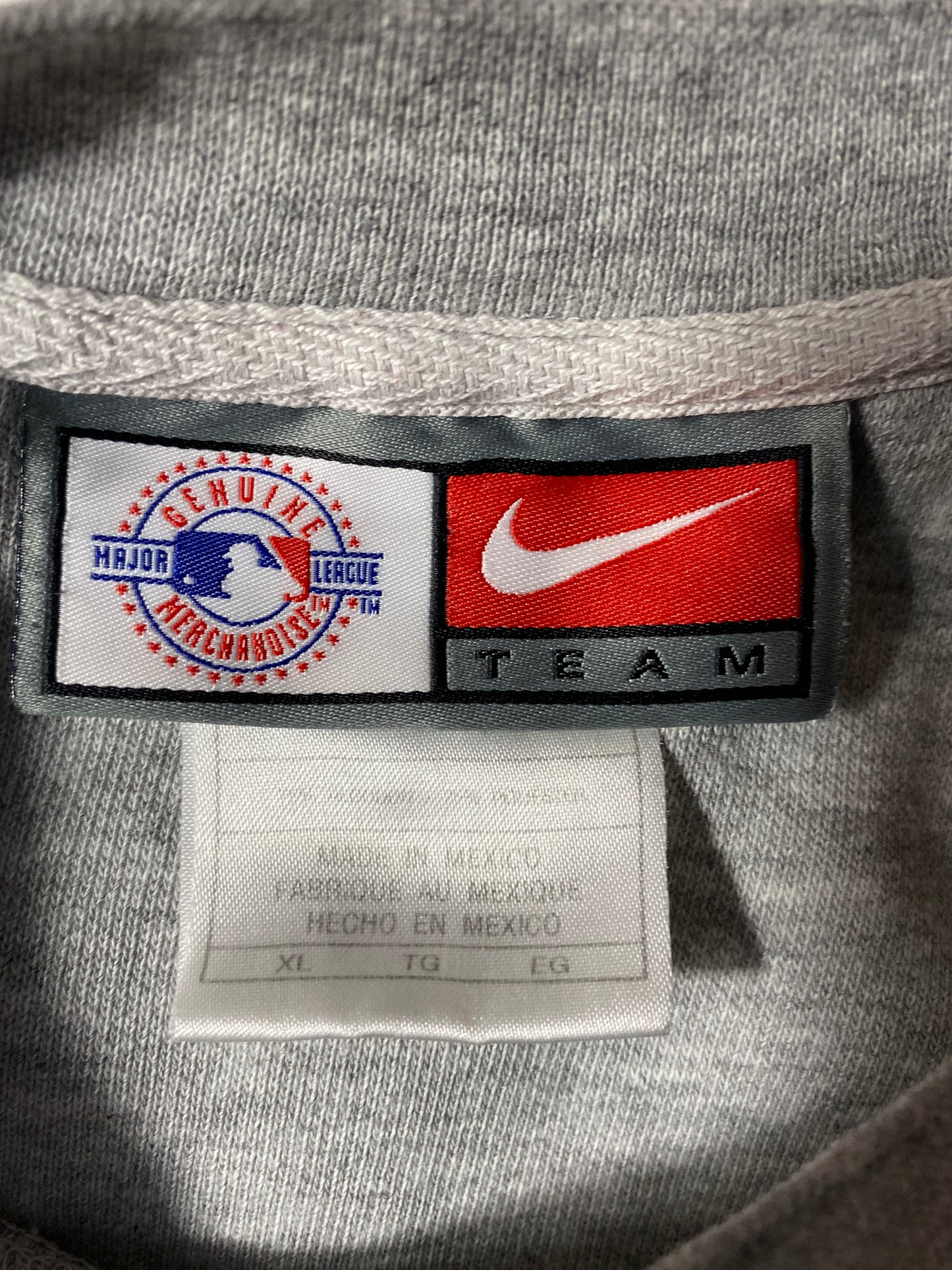 00’ NIKE YANKEES Size XL MLB Sweat-Shirt / K3559