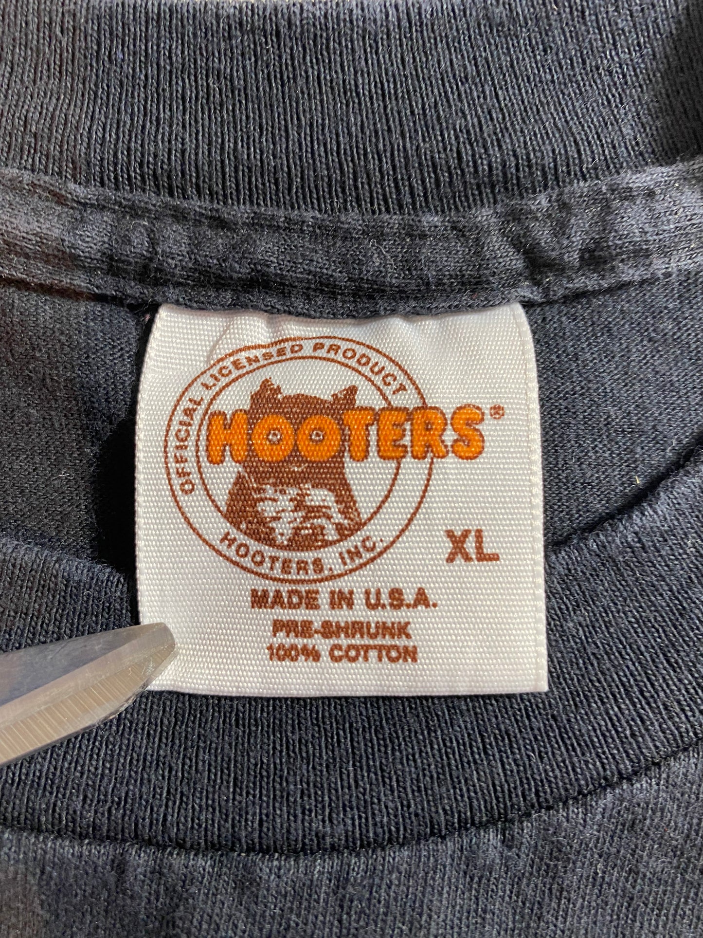 90’s HOOTERS Made in USA Size XL Vintage T-Shirt / K939