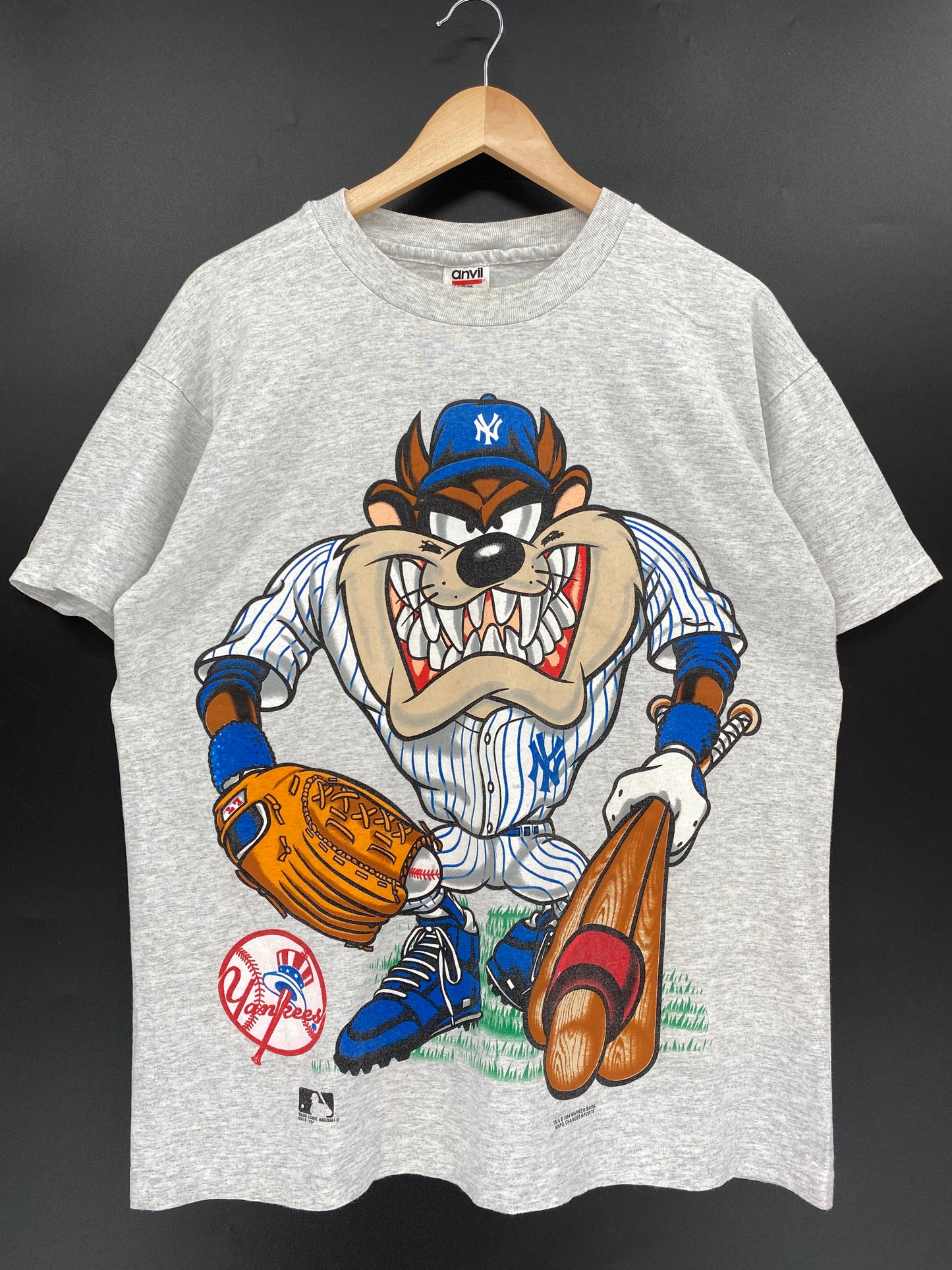 1994' LOONEY TUNES TAZ x NEW YORK YANKEES Made in USA Size L Vintage MLB T-Shirt / K1478