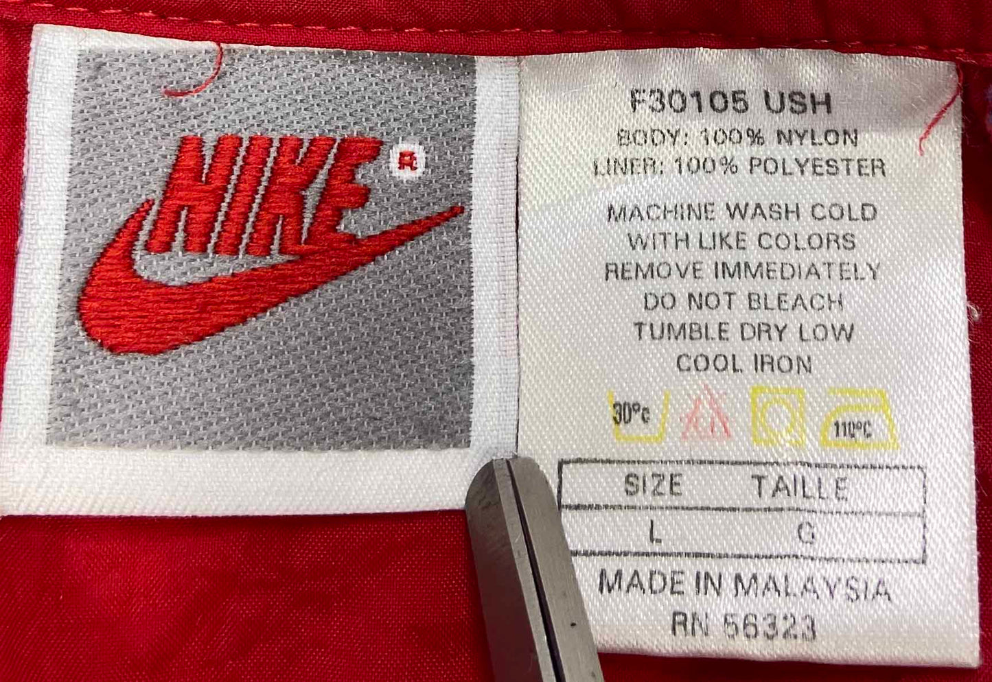 90's Nike Silver Tag Vintage Nylon Jacket / 3335