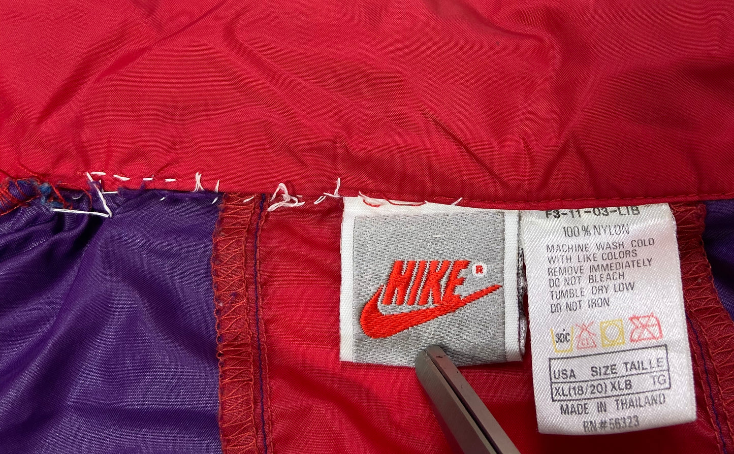 90's Nike Silver Tag Vintage Boys Nylon Jacket / 3375