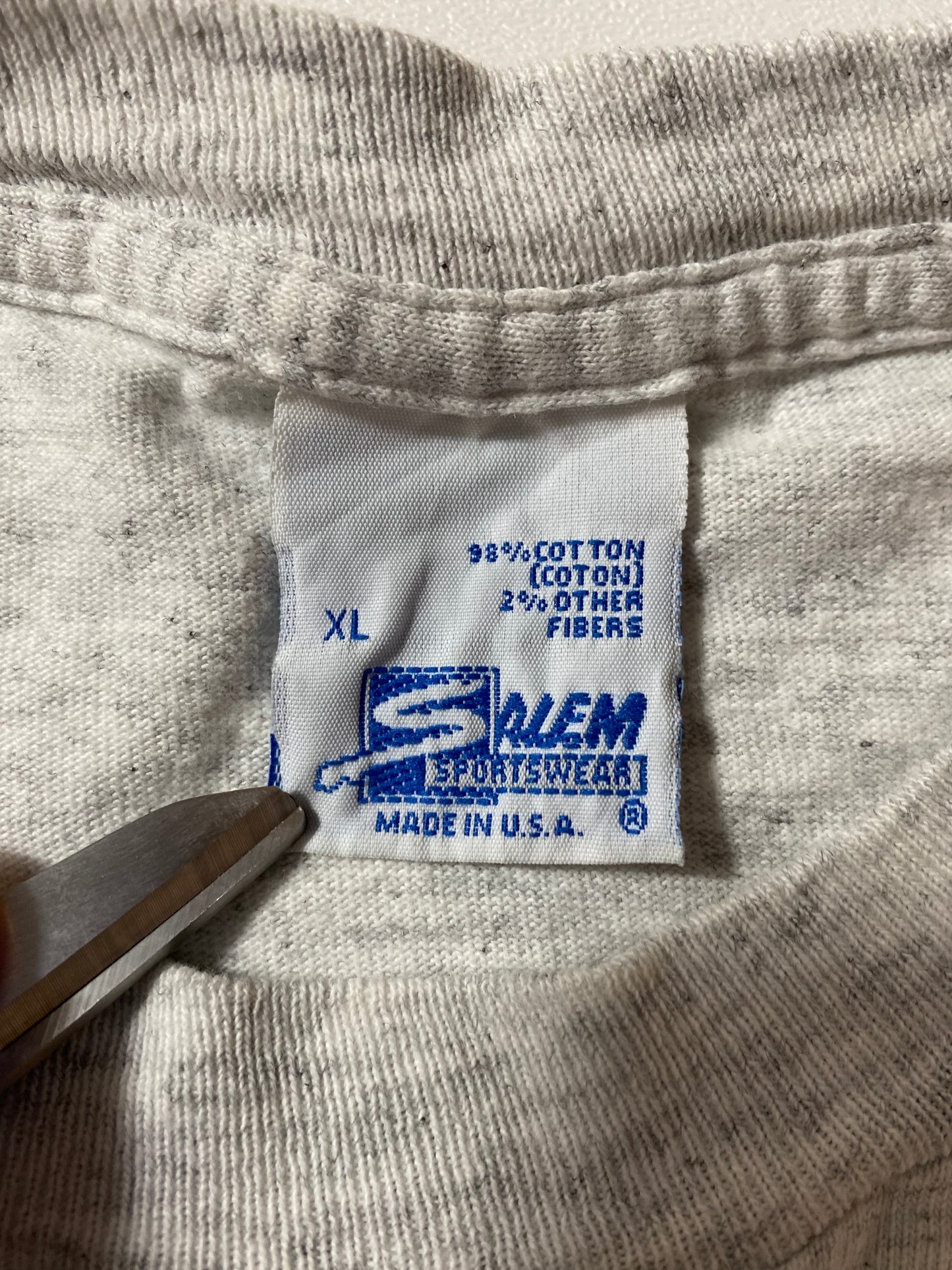 1995 NBA Playoffs CHARLOTTE vs CHICAGO BULLS Made in USA Size XL Vintage T-shirt / 9388