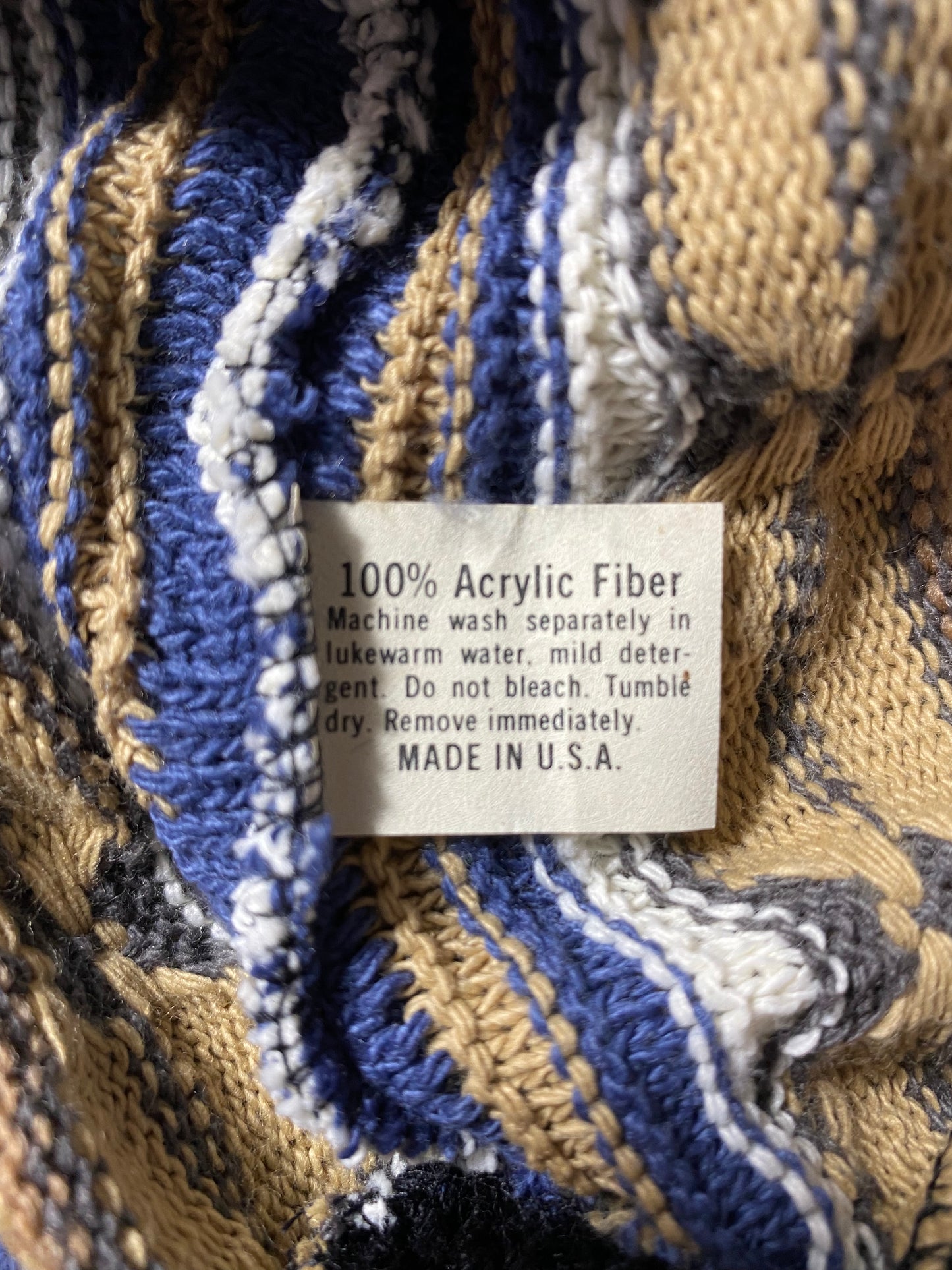 Vintage 3D COOGI- Style Made in USA Size M Knit Sweater / K3476