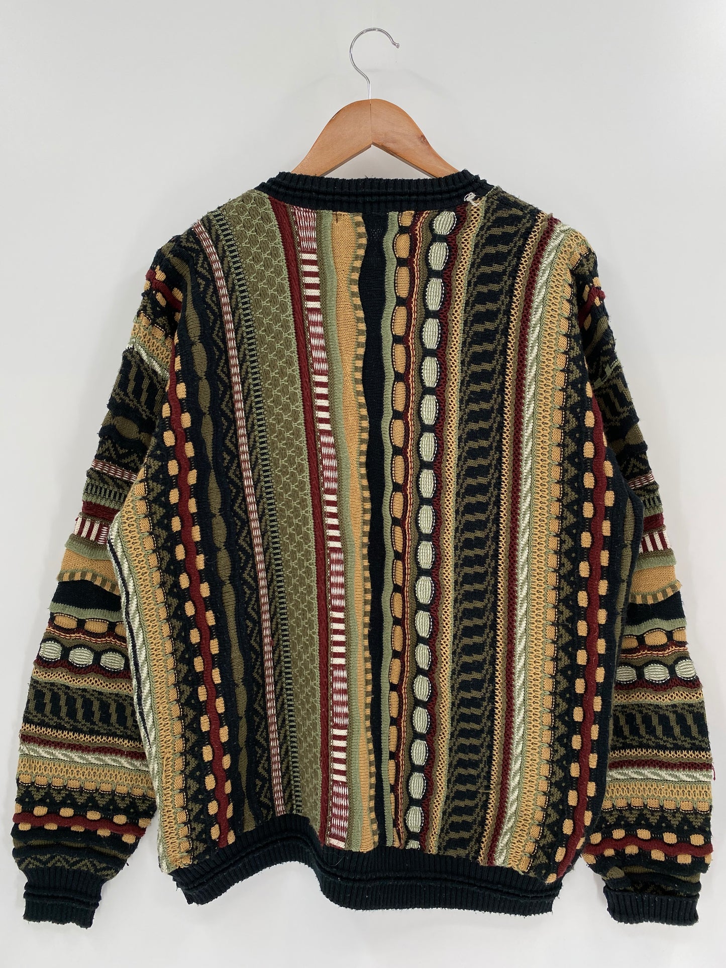 Vintage 3D Coogi-Style Size M Knit Sweater / 9637