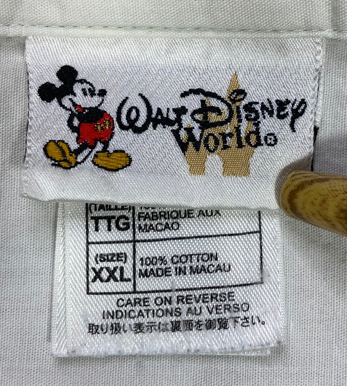 Vintage Mickey Mouse Walt Disney World Short Sleeve Button Down Shirt / 3690