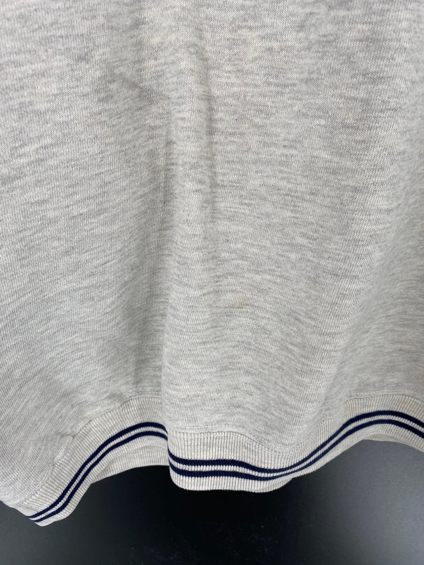 00’ DISNEY MICKEY Made in USA Size XL Vintage Sweat-shirt / 8259