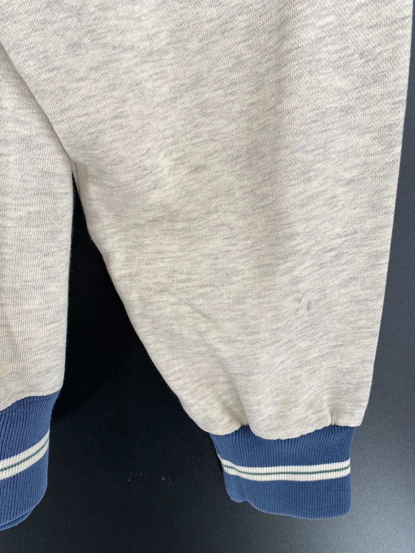 00' WALT DISNEY WORLD MICKEY Size M Vintage Sweat-shirt / K2260