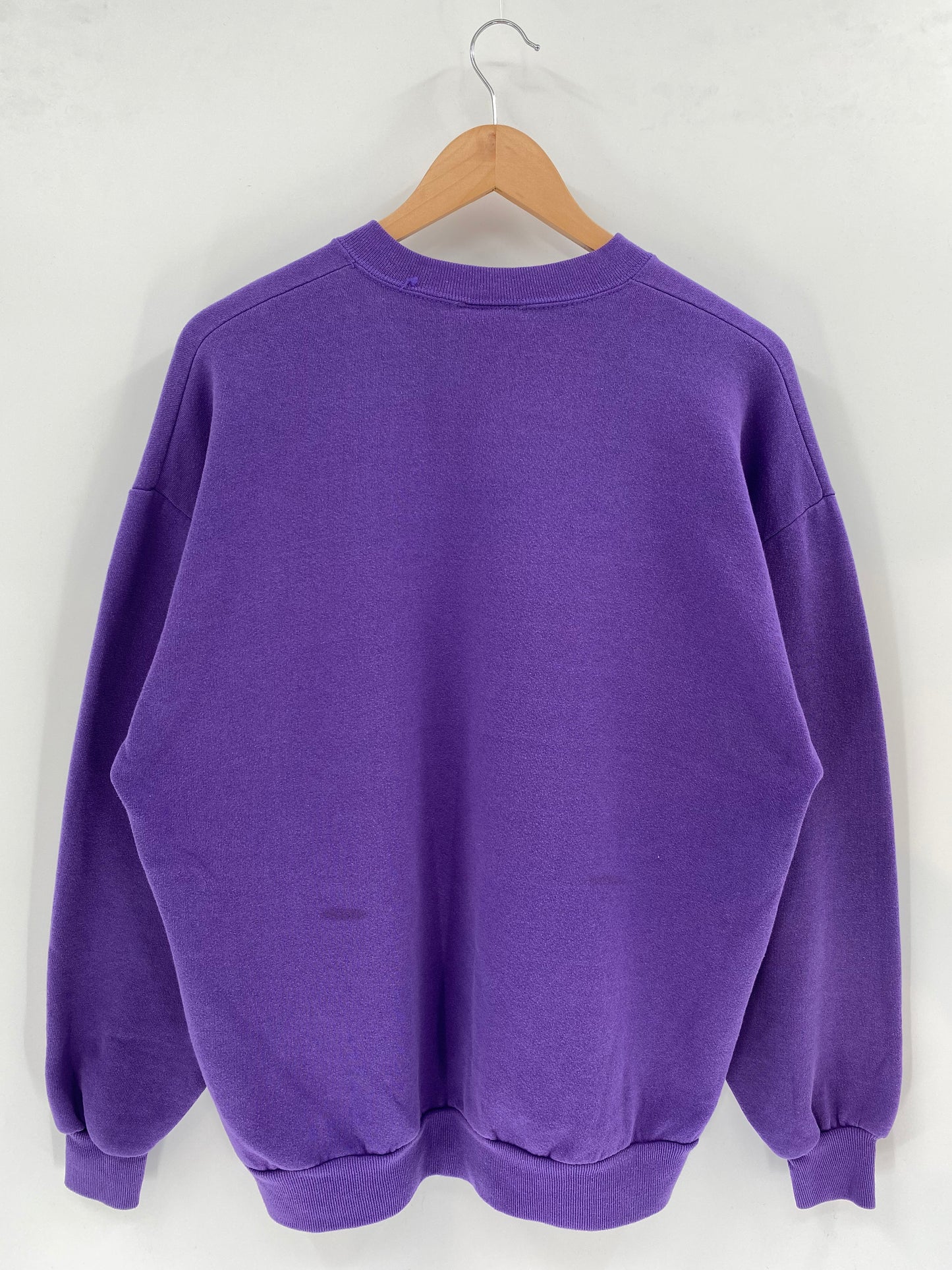 00’ DISNEY WINNIE THE POOH Made in USA Size XL Vintage Sweat-shirt / K2352