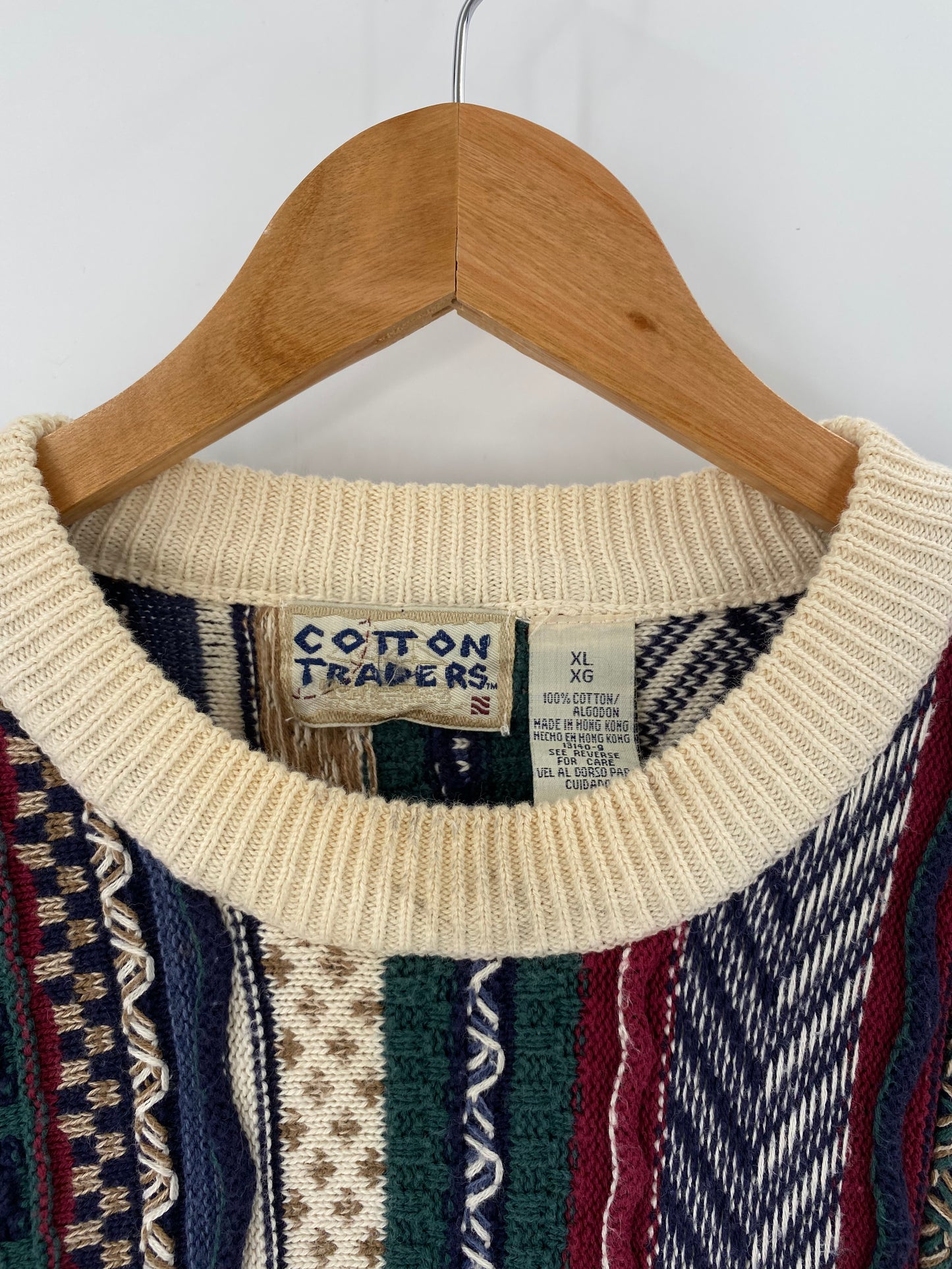 Vintage 3D Coogi-Style Size XL Knit Sweater / 9449