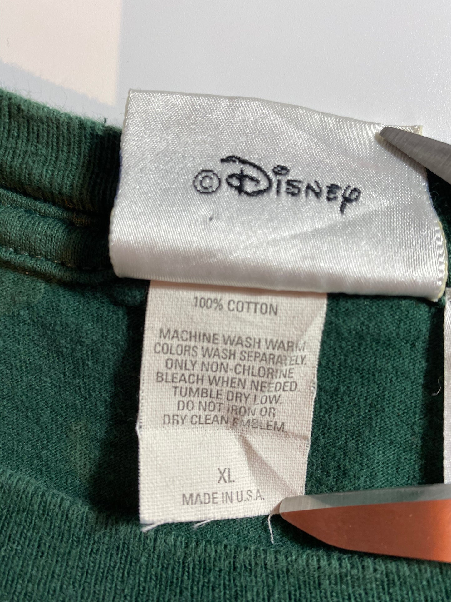 00’ DISNEY TIGGER Made in USA Size XL Vintage T-Shirt / K9168