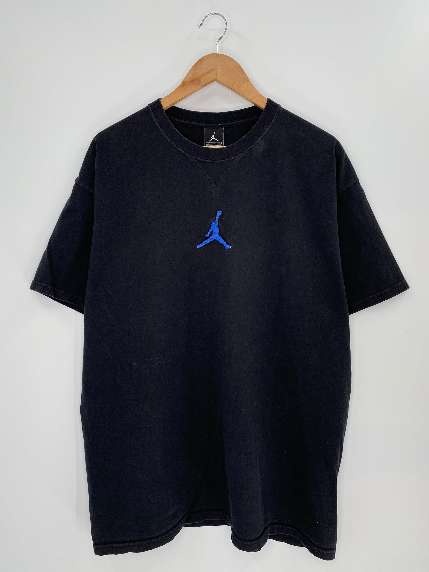00' AIR JORDAN Size XL Vintage T-shirt / 8246