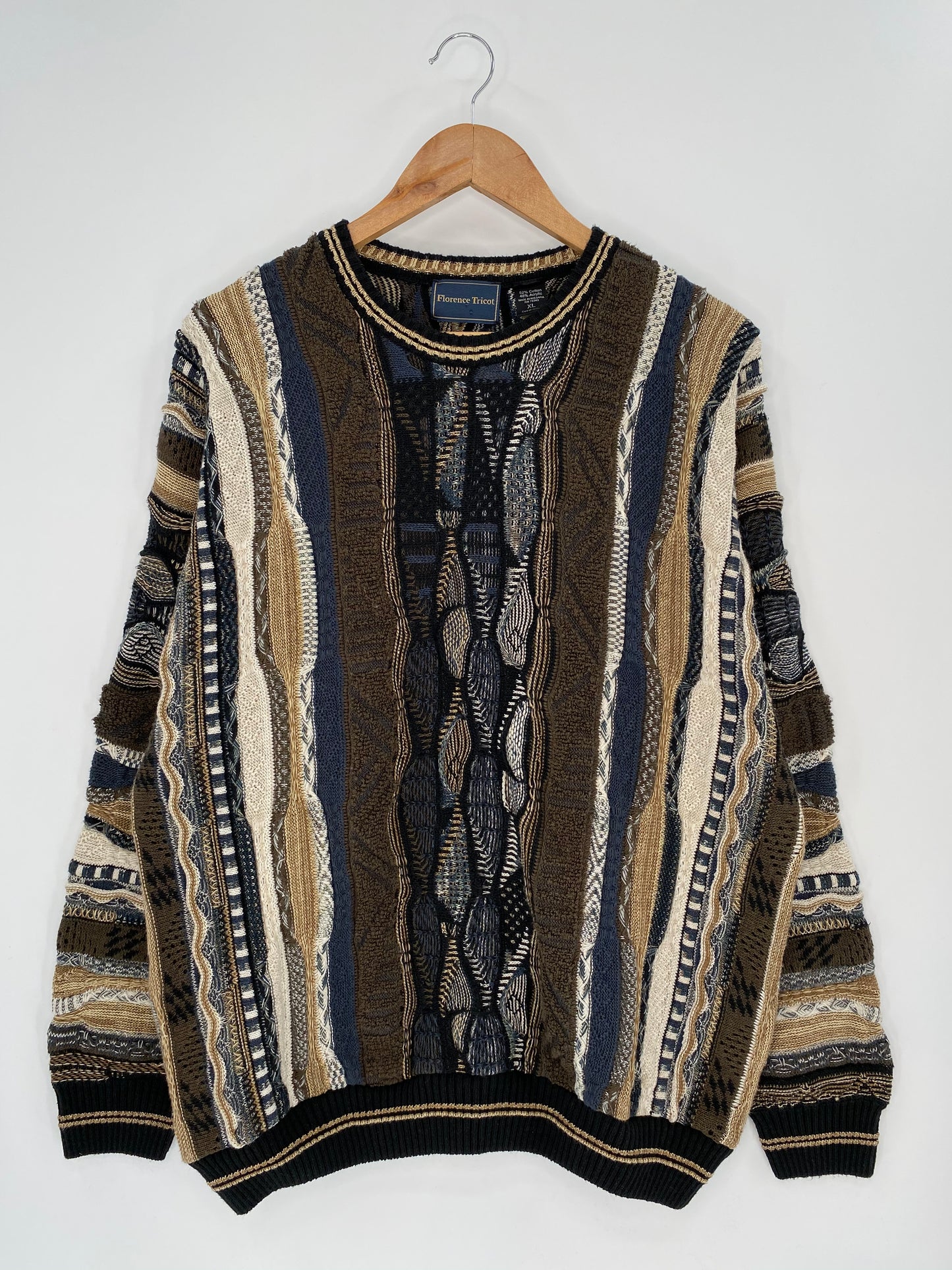 Vintage 3D Coogi-Style Size XL Knit Sweater / 8710
