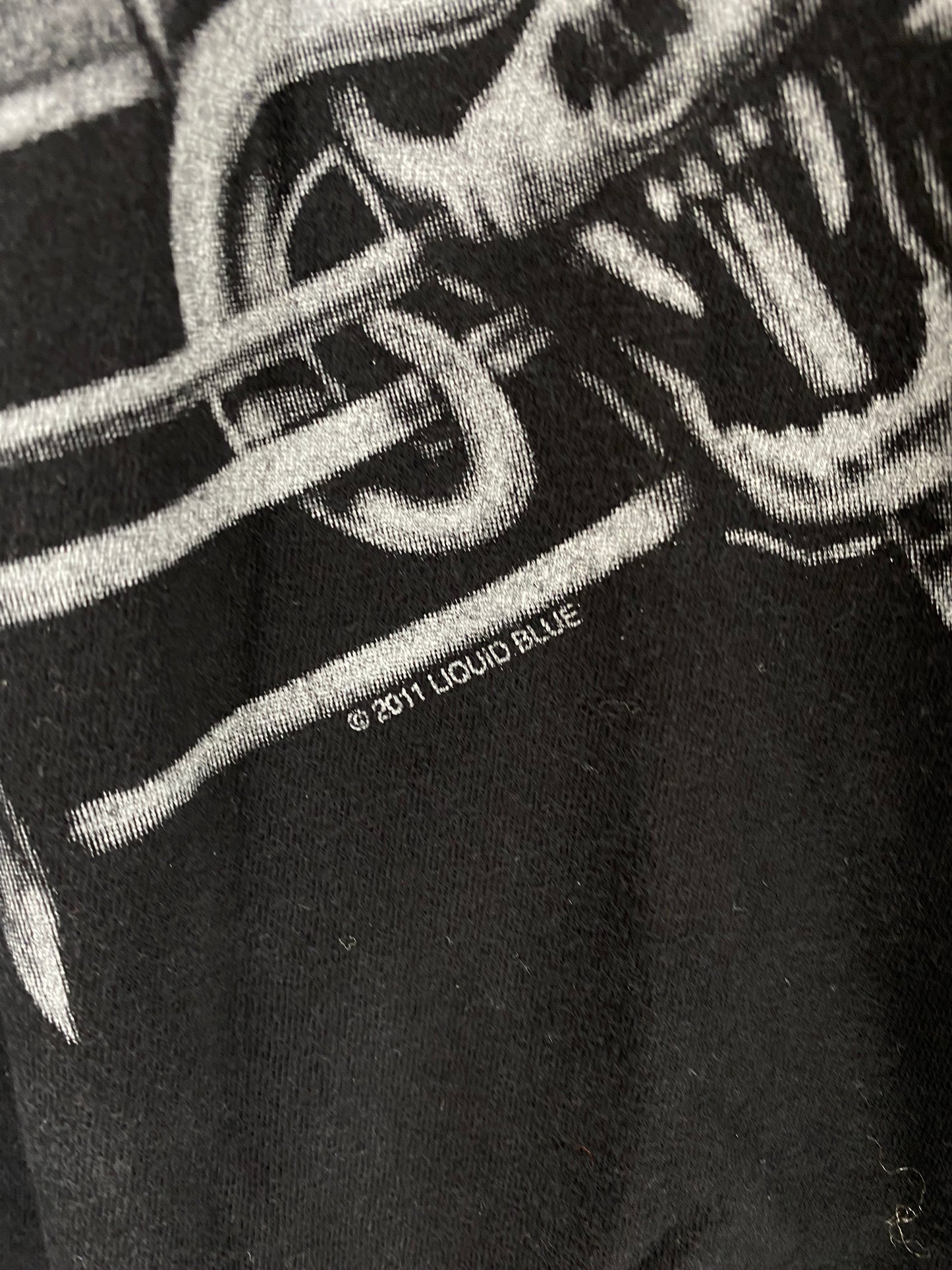 2011 LIQUID BLUE SKULLS AND DRAGON Size 7XL Vintage T-Shirts / K3897