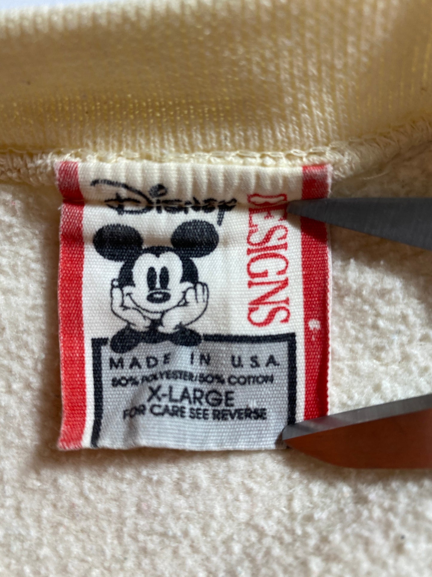 90’s DISNEY 40 YEARS OF ADVENTURES Made in USA Size XL Vintage Sweat-shirt / K8701