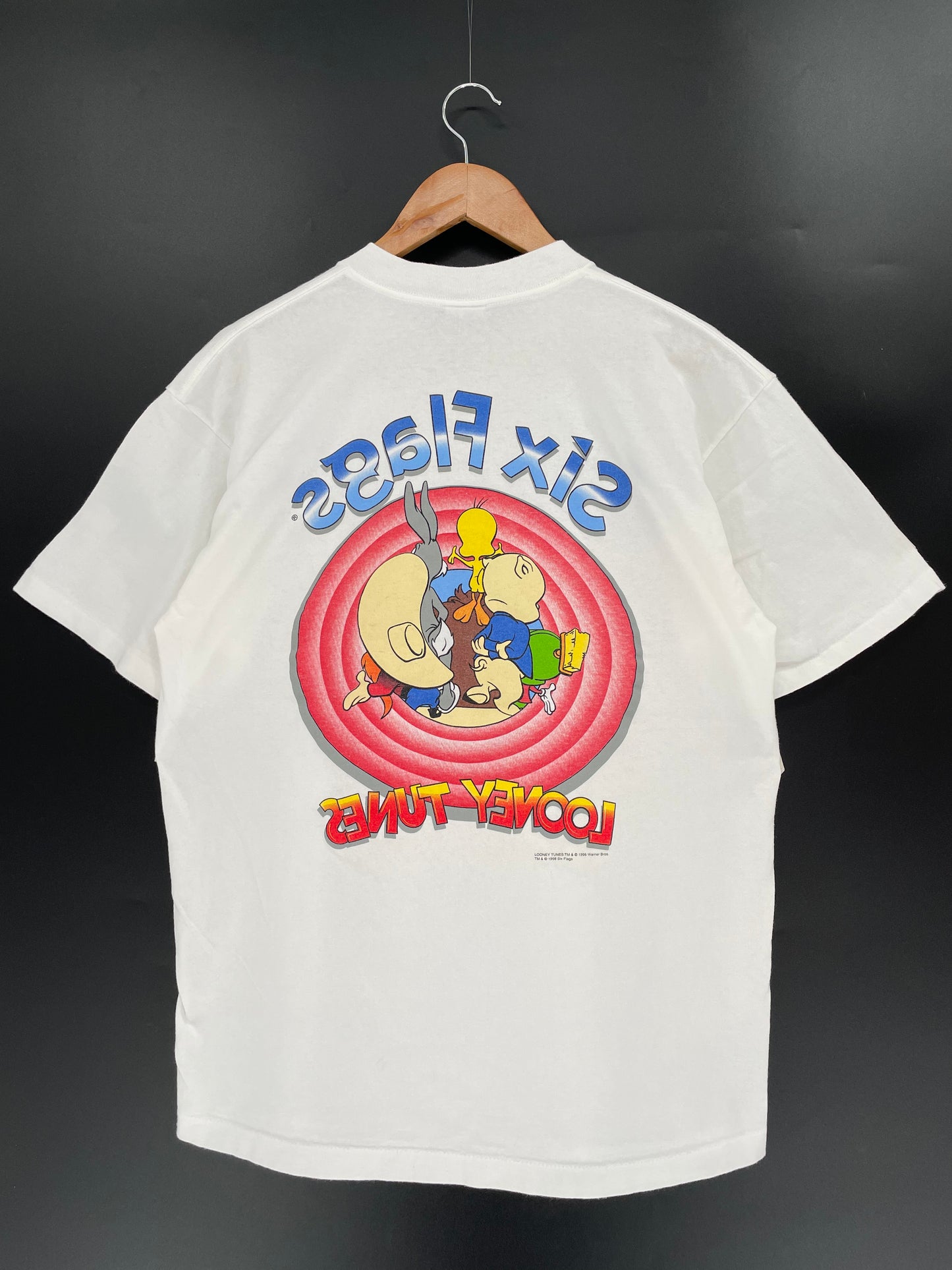 1996 LOONEY TUNES SIX FLAGS Made in USA Size XL Vintage T- Shirts / K354