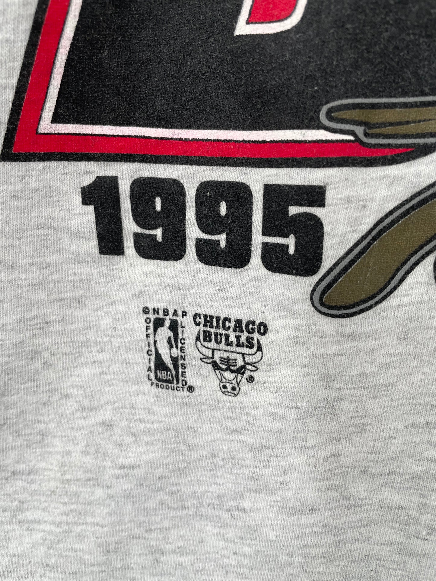 90’s CHICAGO BULLS Made in USA Size XL Vintage NBA T-SHIRT / K1848