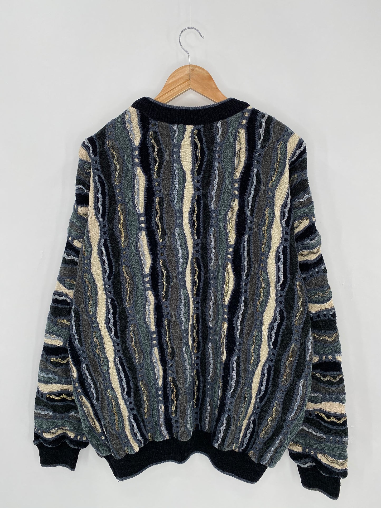 Vintage 3D Coogi-Style Size XXL Knit Sweater / 6266