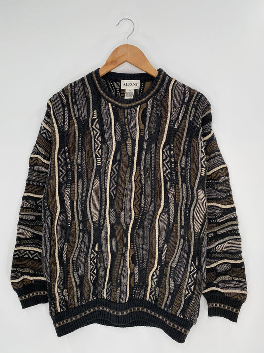 Vintage 3D Coogi-Style Size M Knit Sweater / 9499