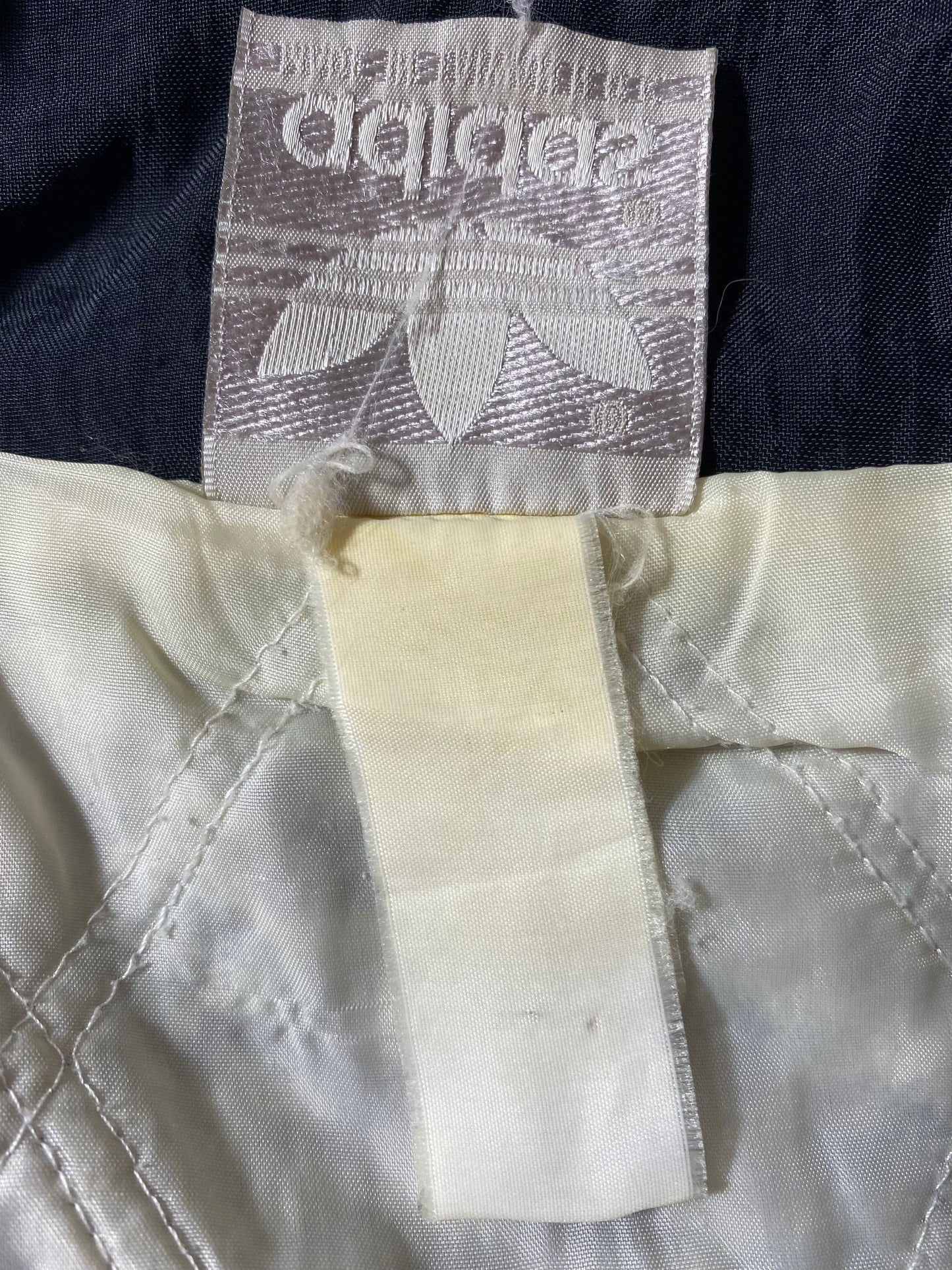 90’s ADIDAS Size No Tag (Approx.L) Nylon-Jacket / K4060