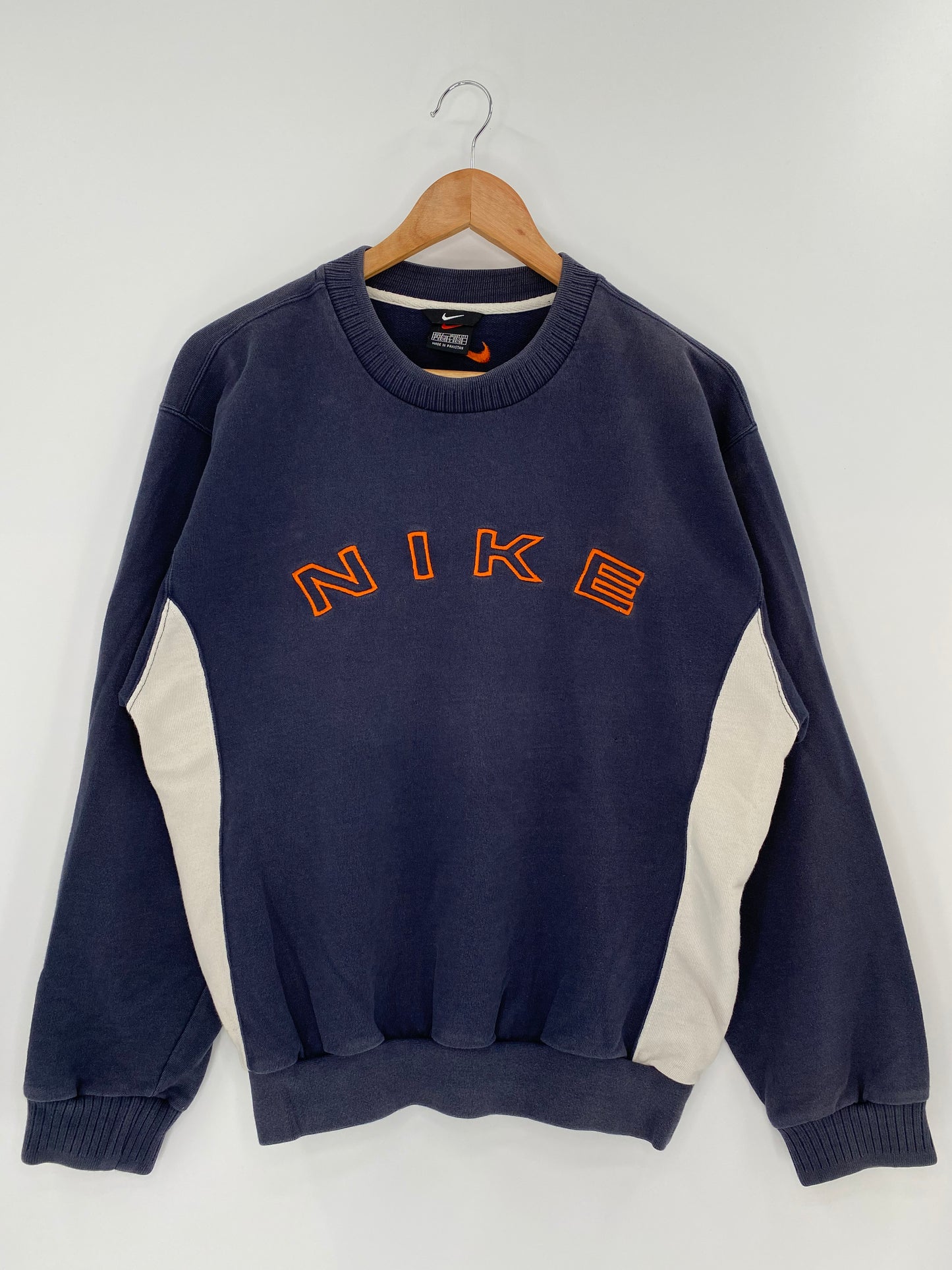 00’ NIKE Size S Vintage Sweatshirt / k175