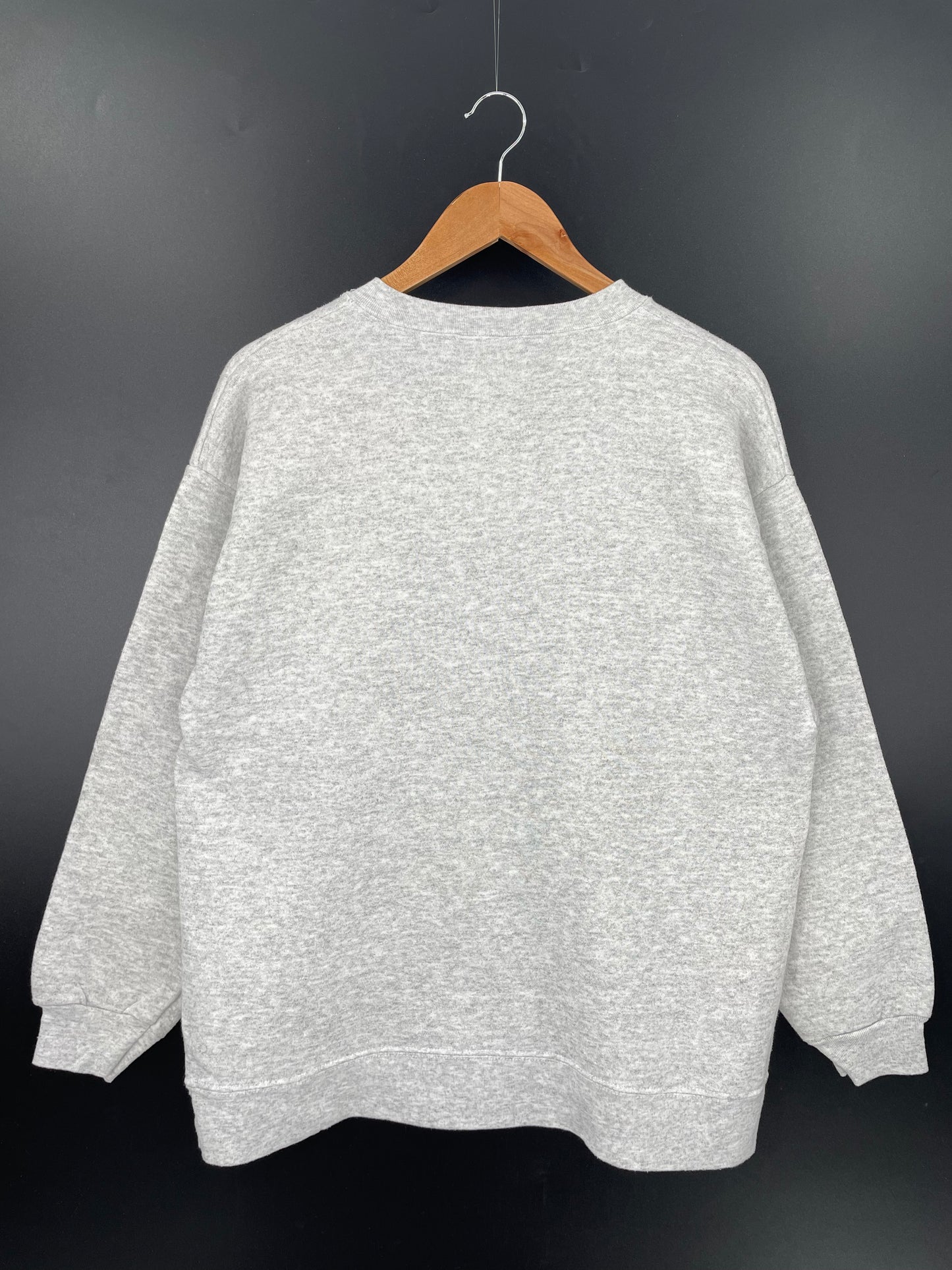 00' DISNEY WINNIE THE POOH Size M/L Vintage Sweat-shirt / K3209