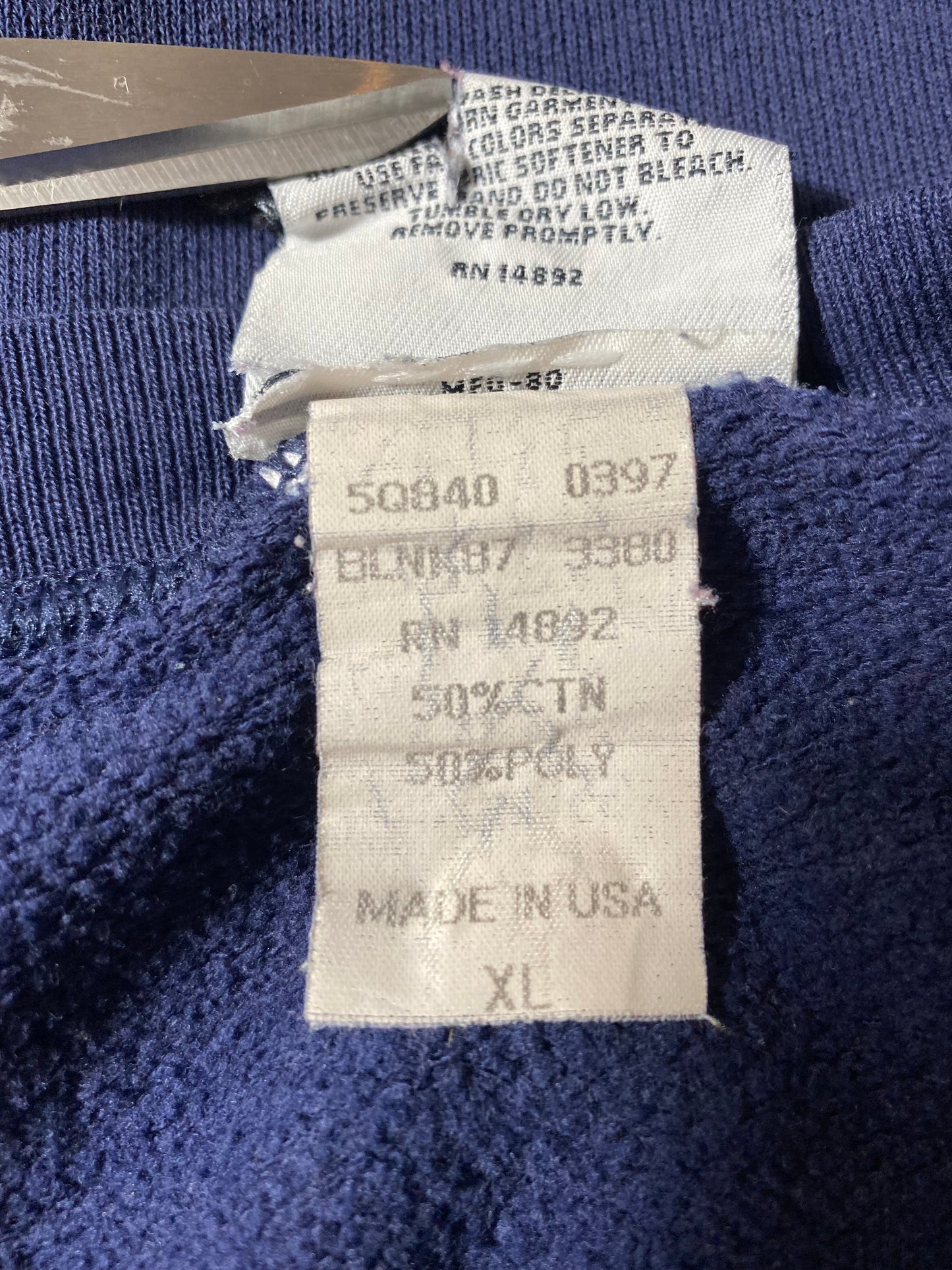 Vintage MARITHE+FRANCOIS Made in USA Size XL Sweat-Shirt / K4031