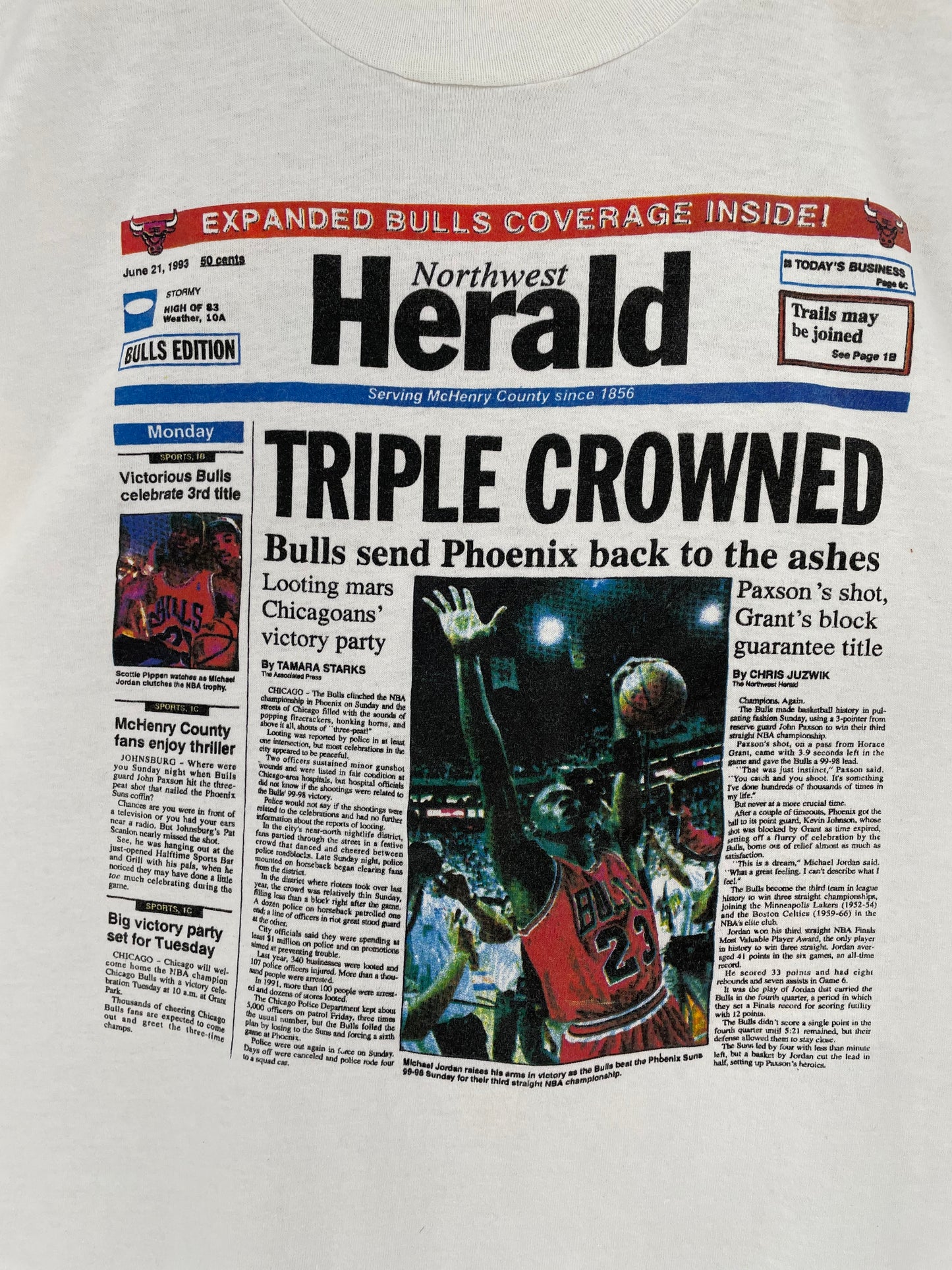 90’s CHICAGO BULLS Made in USA Size XL Vintage T-Shirts / K740