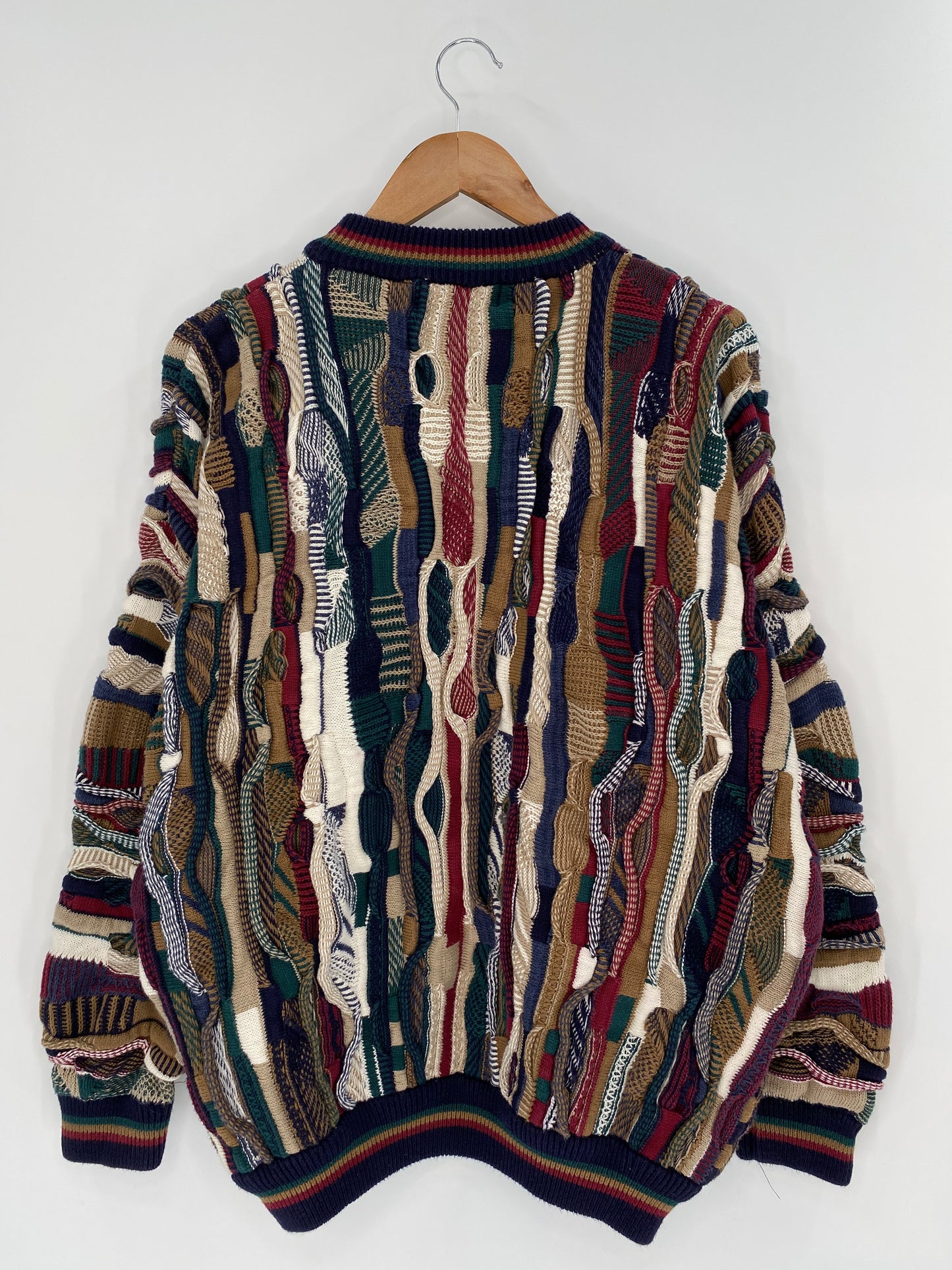 Vintage 3D Coogi-Style Size XL Knit Sweater / 8709