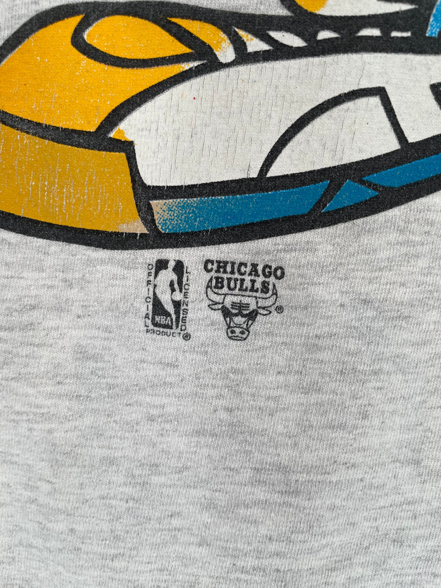1995 CHICAGO BULLS x TAZ Size L Vintage NBA T- SHIRT / K1324