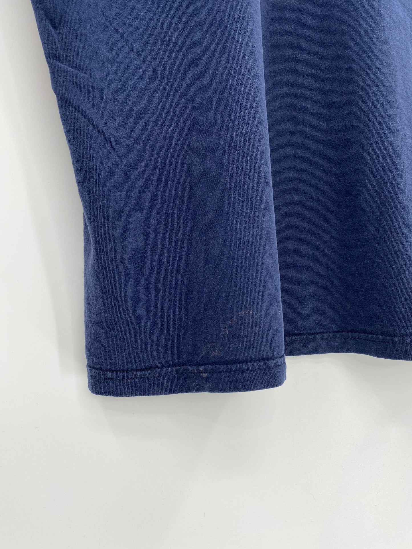 00’ NIKE ATHLETICS Size S Vintage T-shirt / K6469