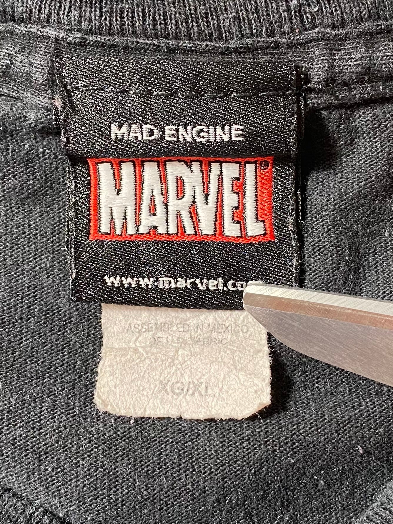 00' MARVEL CIVIL WAR Size XL Vintage T-Shirt / 9310