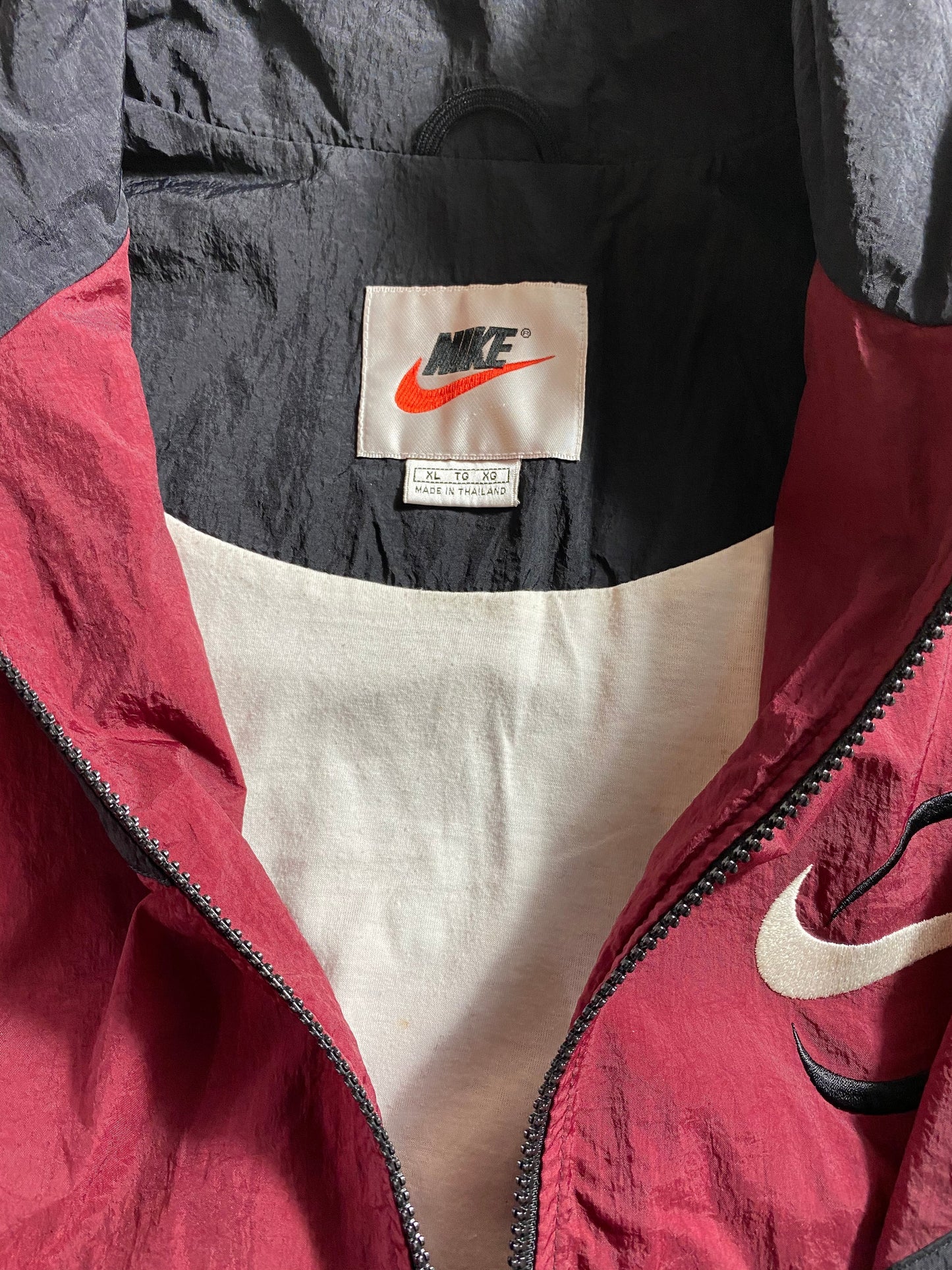 90’s NIKE Size XL Vintage Zip-up Nylon Jacket / A7991
