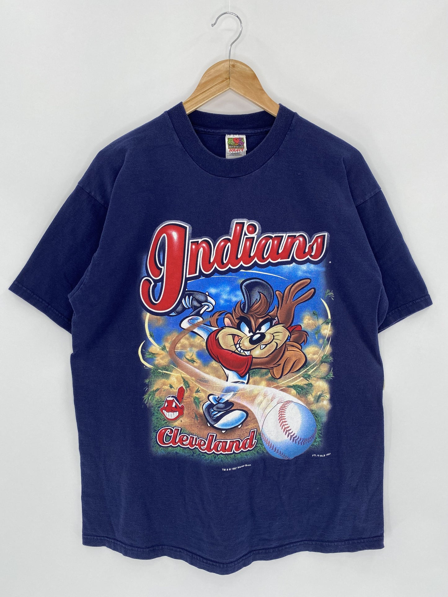 1997 TAZ WARNER BROS. CLEVELAND INDIANS Size XL Vintage MLB T - Shirts / k5108