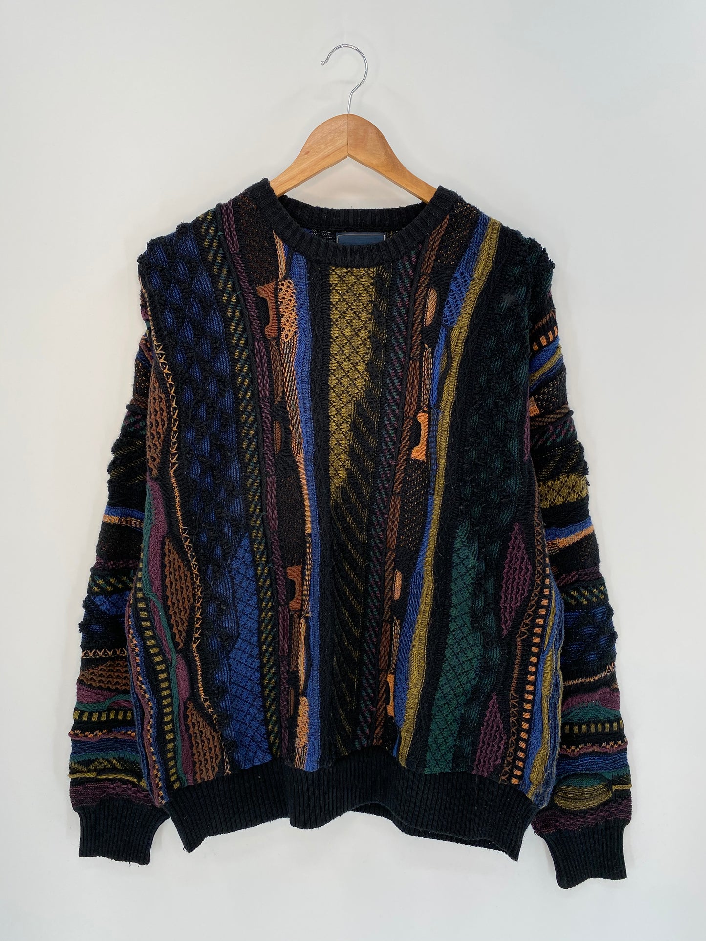 Vintage 3D Coogi-Style Size L Knit Sweater / 8981